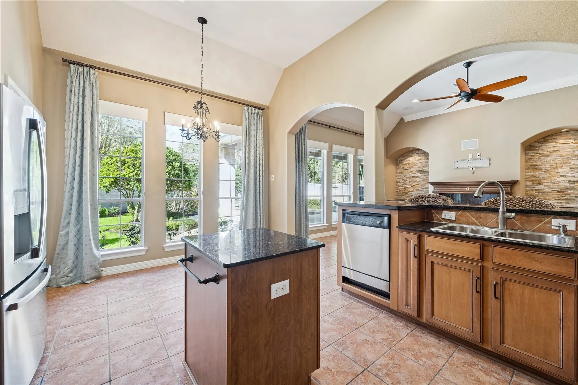 Property Slideshow image 6 of 23 | 5203 juniper terrace ln, Katy, TX, 77494
