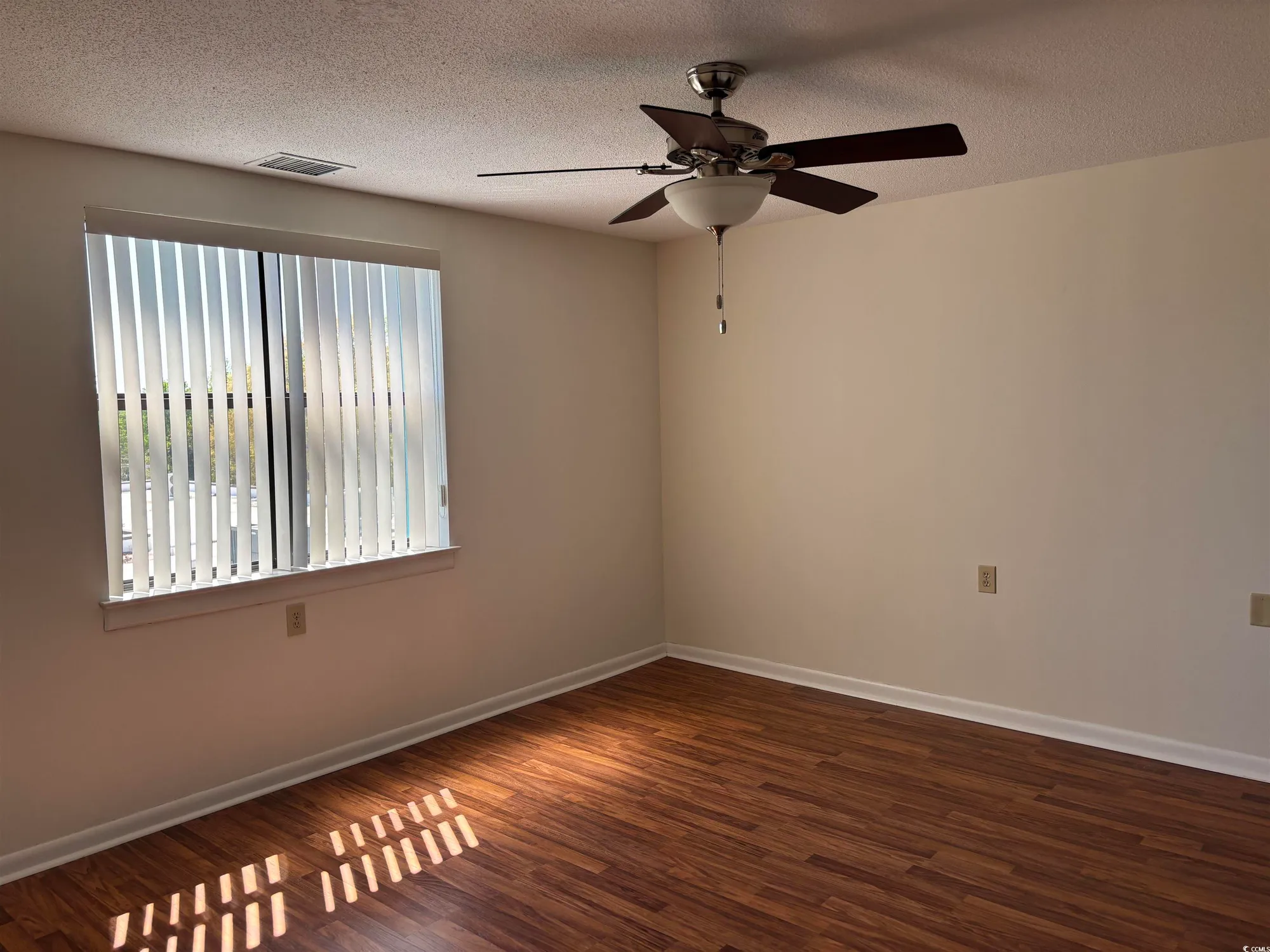 Property Slideshow image 10 of 22 | 5001 little river rd e502, Myrtle Beach, SC, 29577