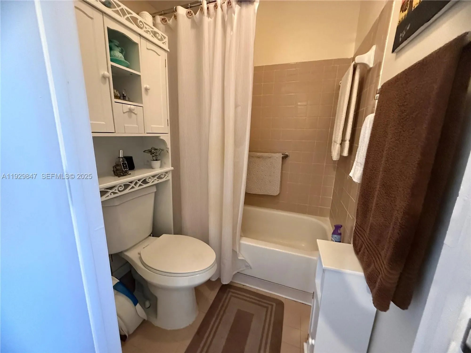 Property Slideshow image 18 of 42 | 6890 royal palm blvd apt 208h, Margate, FL, 33063