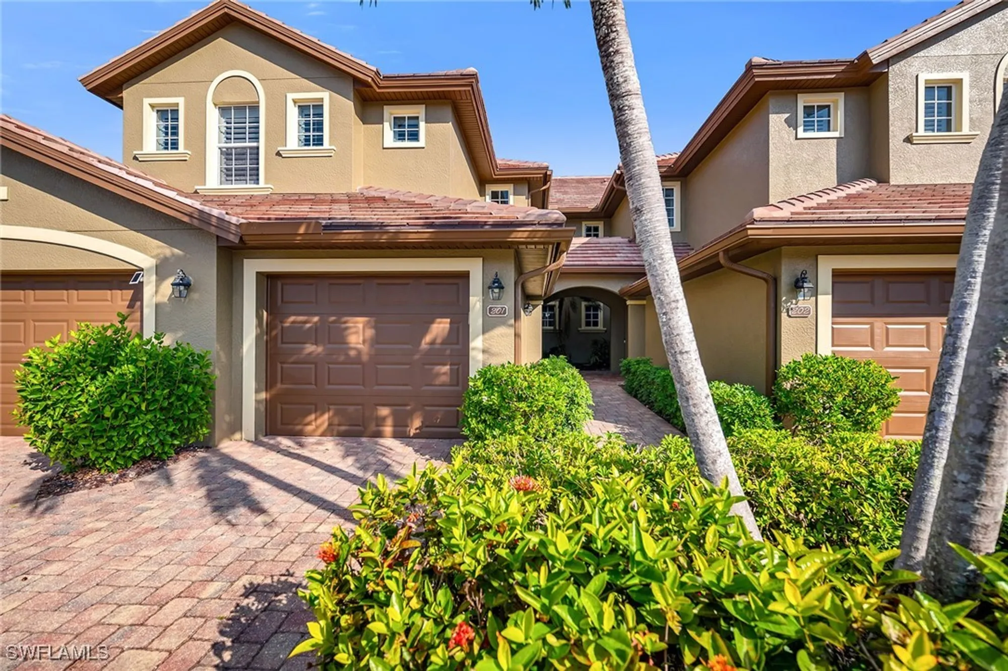 Property Slideshow image 35 of 47 | 6689 alden woods cir 201, Naples, FL, 34113