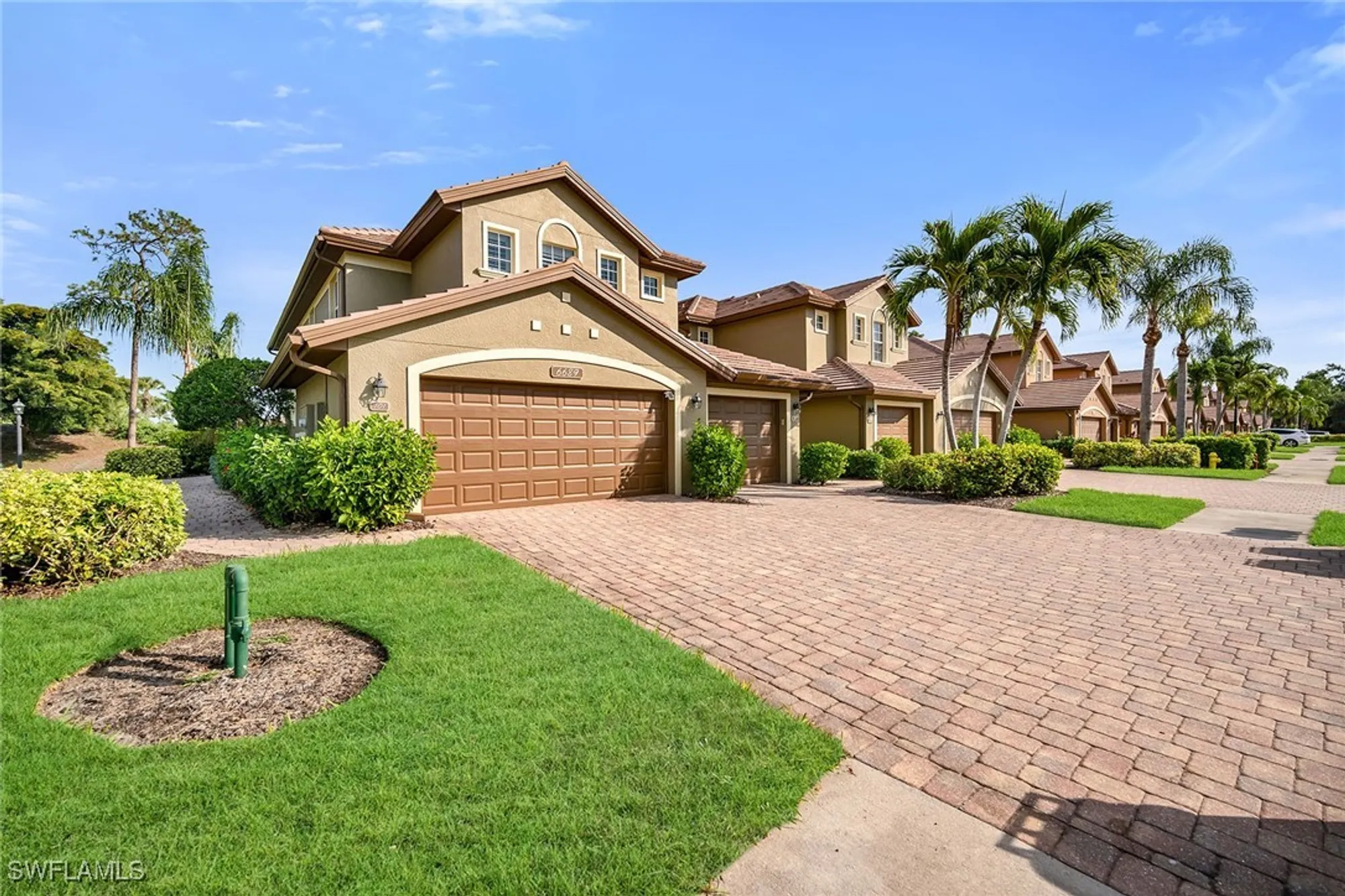Property Slideshow image 36 of 47 | 6689 alden woods cir 201, Naples, FL, 34113