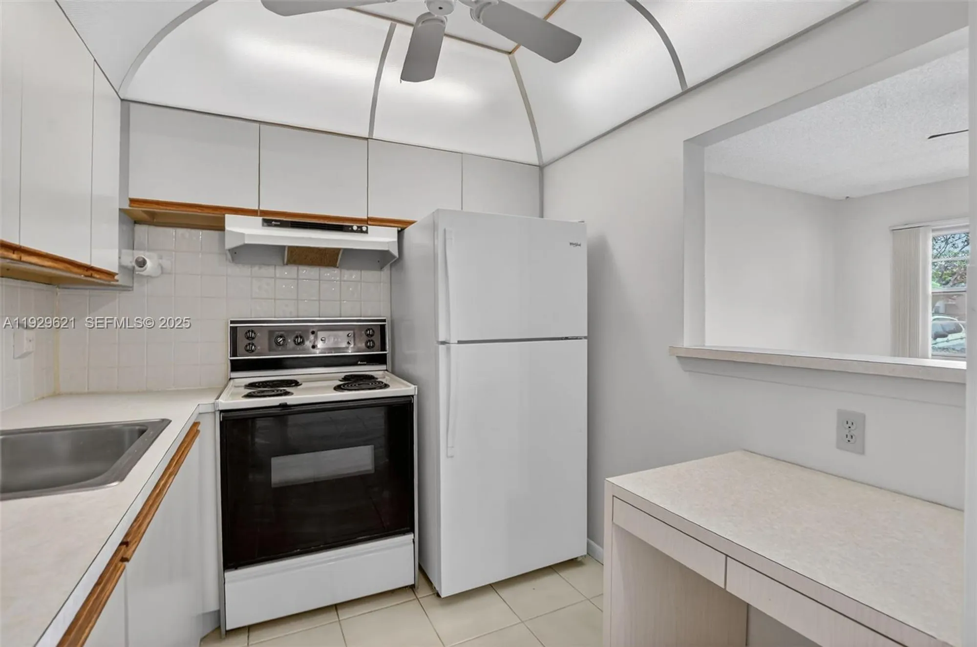 Property Slideshow image 14 of 32 | 1008 farnham n # 1008, Deerfield Beach, FL, 33442