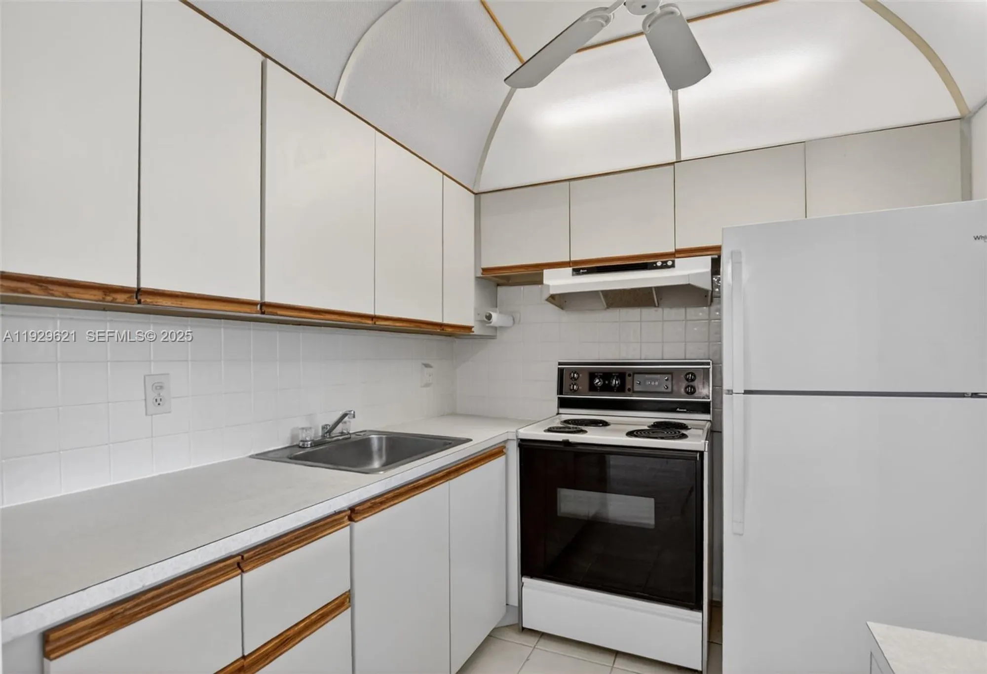 Property Slideshow image 15 of 32 | 1008 farnham n # 1008, Deerfield Beach, FL, 33442