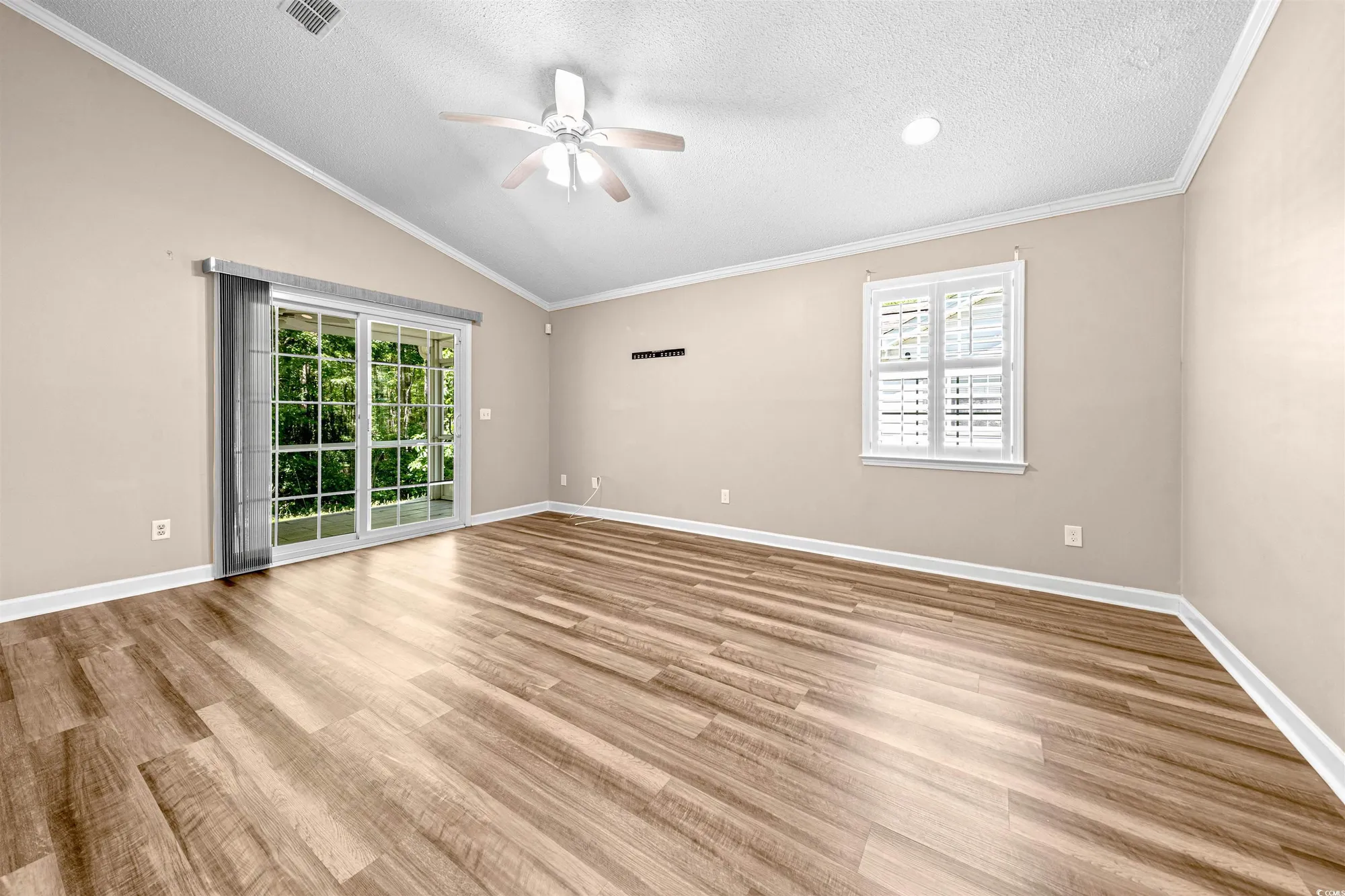 Property Slideshow image 20 of 40 | 1516 saint george ln, Myrtle Beach, SC, 29588