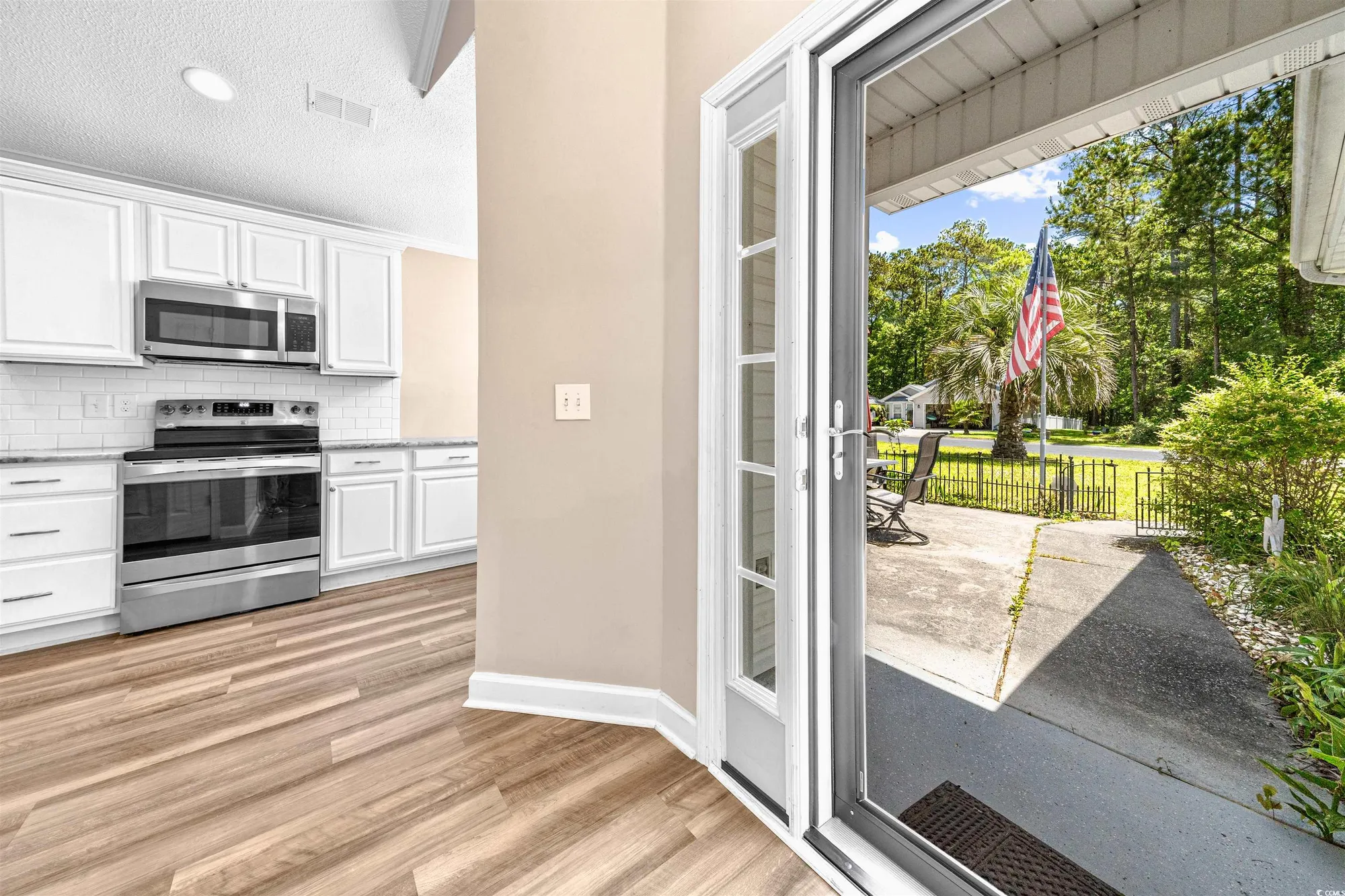 Property Slideshow image 9 of 40 | 1516 saint george ln, Myrtle Beach, SC, 29588