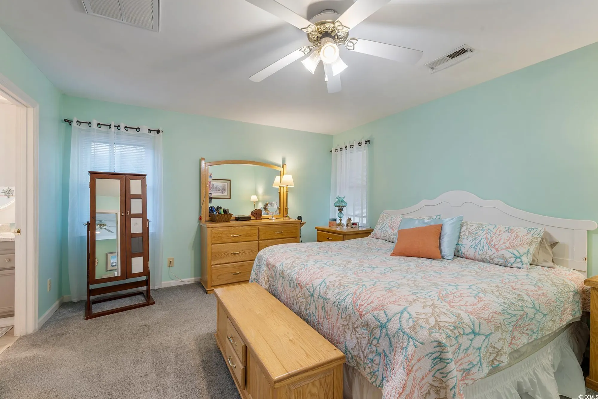 Property Slideshow image 12 of 35 | 6674 wisteria dr, Myrtle Beach, SC, 29588