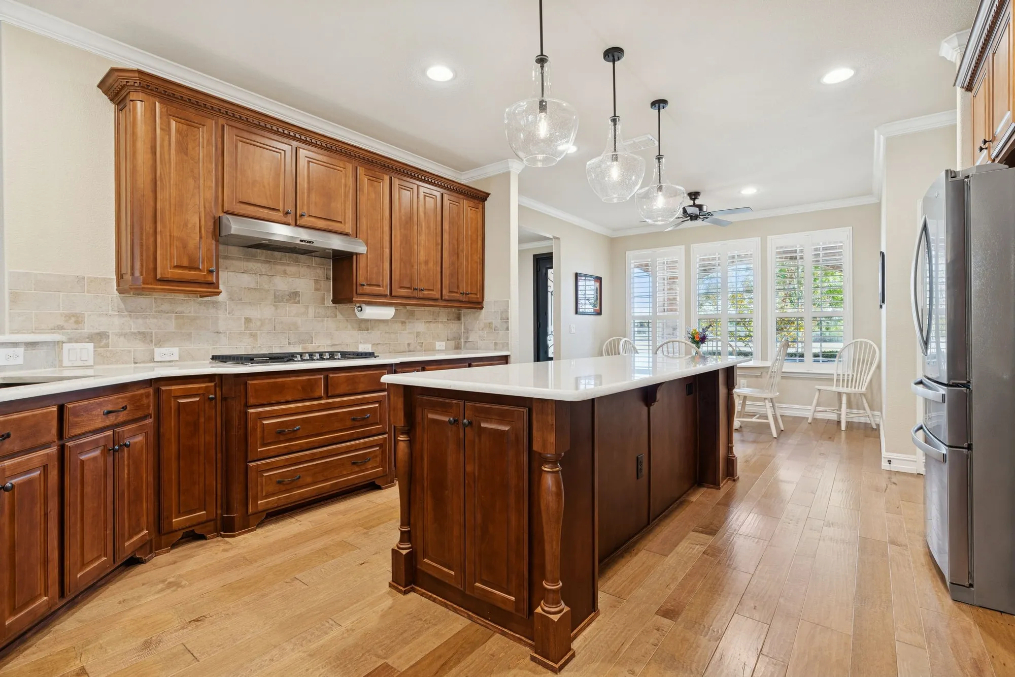 Property Slideshow image 14 of 40 | 1668 marina point ct, Frisco, TX, 75036