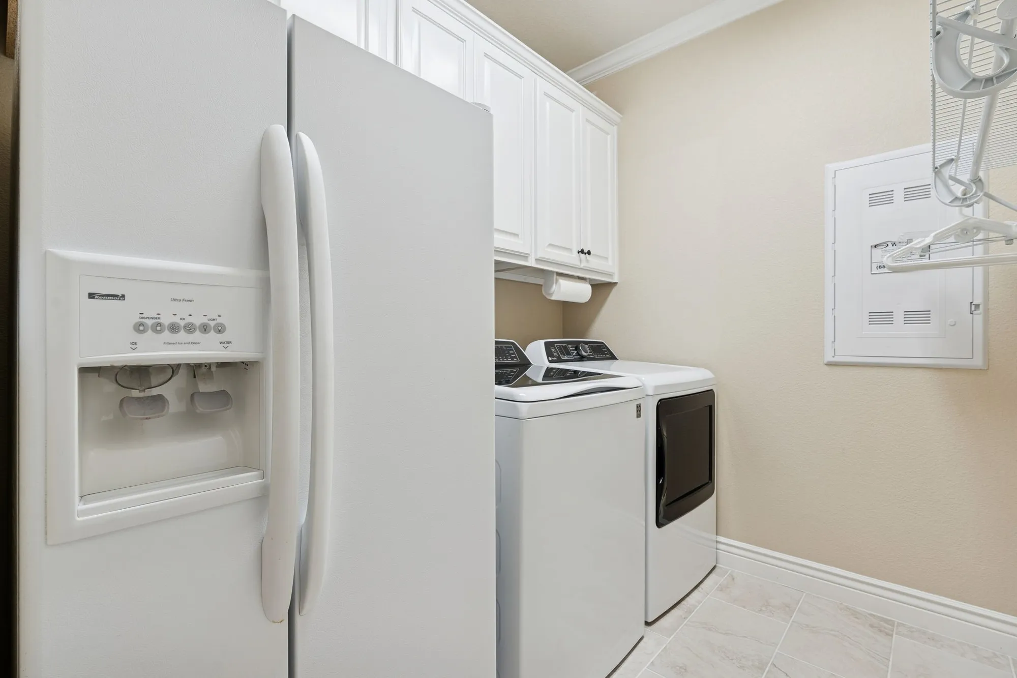 Property Slideshow image 30 of 40 | 1668 marina point ct, Frisco, TX, 75036