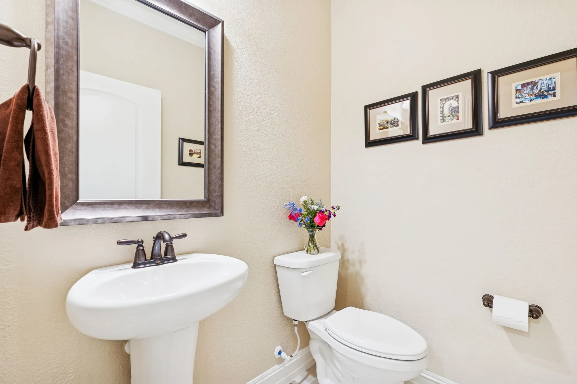 Property Slideshow image 31 of 40 | 1668 marina point ct, Frisco, TX, 75036