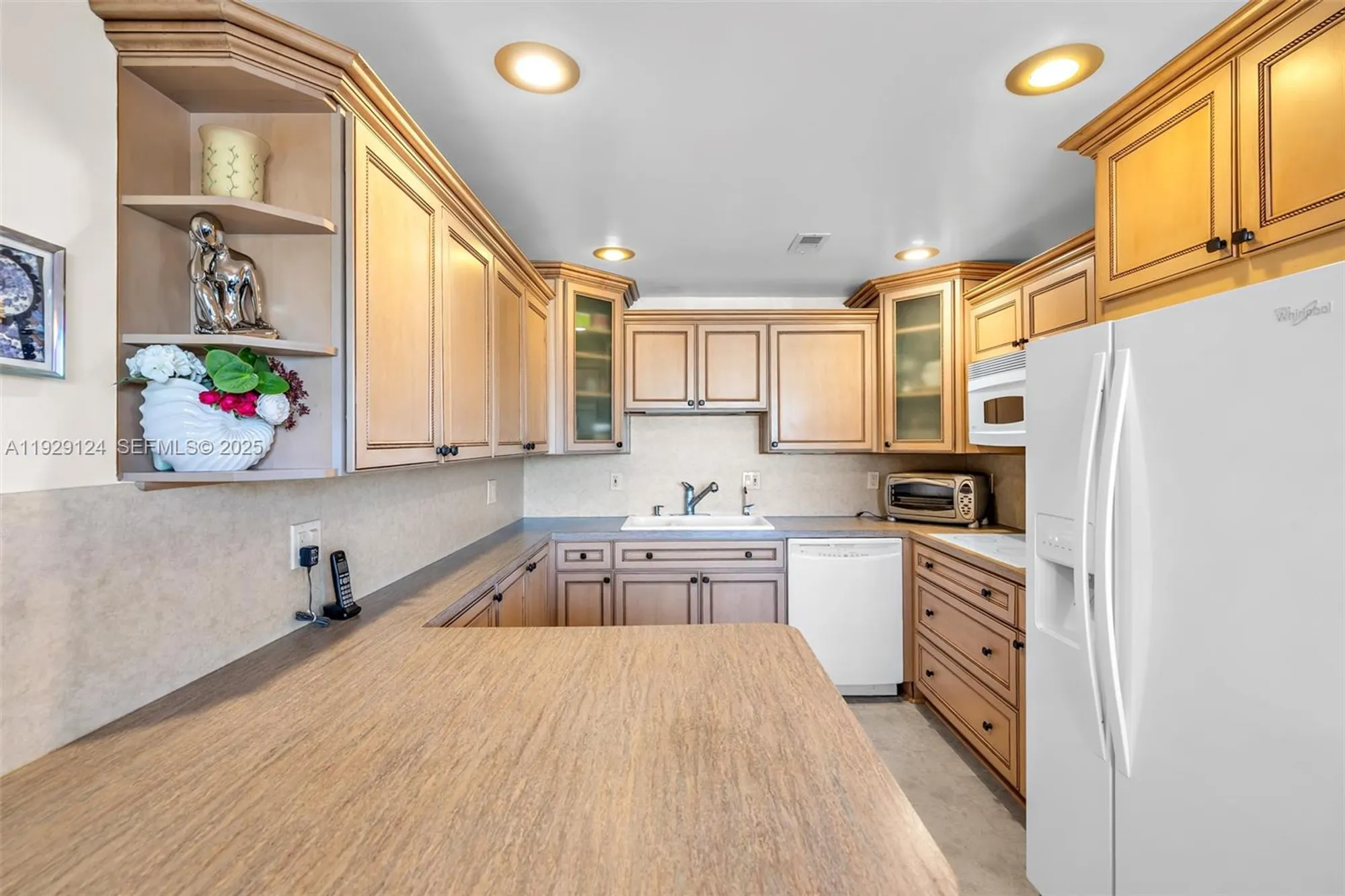 Property Slideshow image 12 of 34 | 314 grantham a # 314, Deerfield Beach, FL, 33442