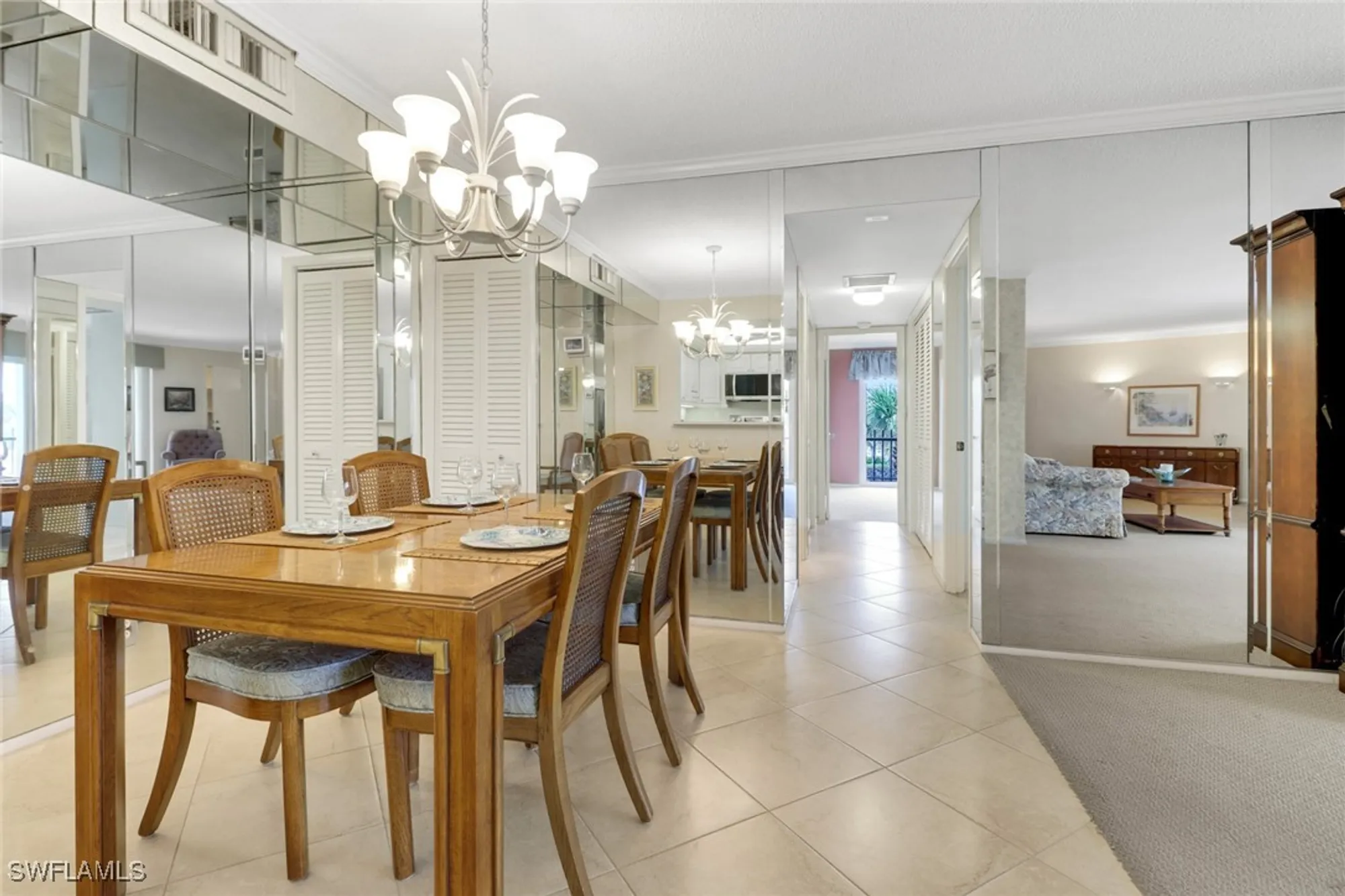 Property Slideshow image 13 of 34 | 3399 gulf shore blvd 303, Naples, FL, 34103