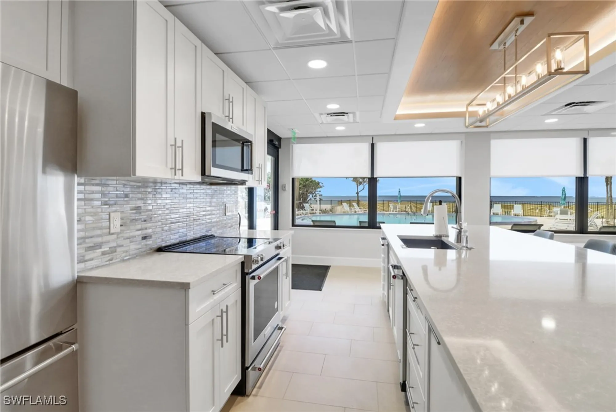 Property Slideshow image 24 of 34 | 3399 gulf shore blvd 303, Naples, FL, 34103