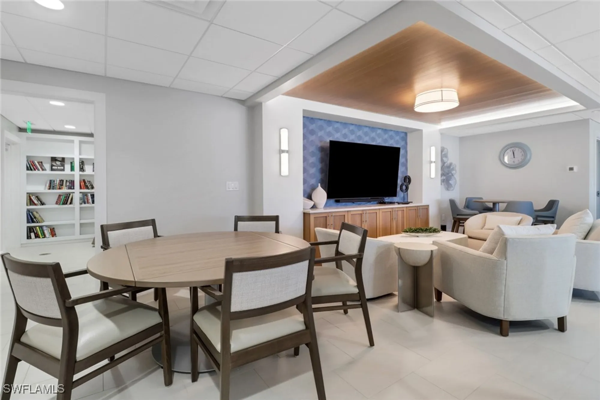 Property Slideshow image 27 of 34 | 3399 gulf shore blvd 303, Naples, FL, 34103