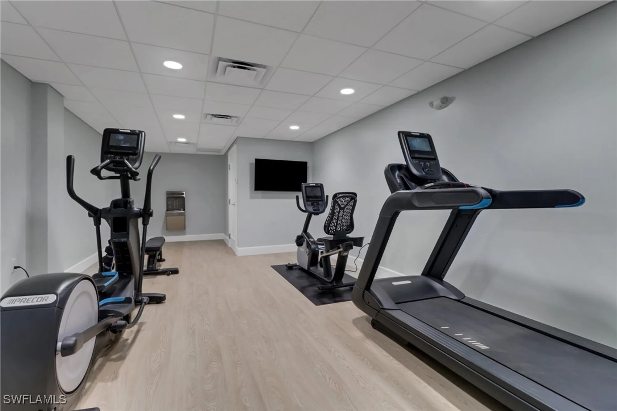 Property Slideshow image 28 of 34 | 3399 gulf shore blvd 303, Naples, FL, 34103