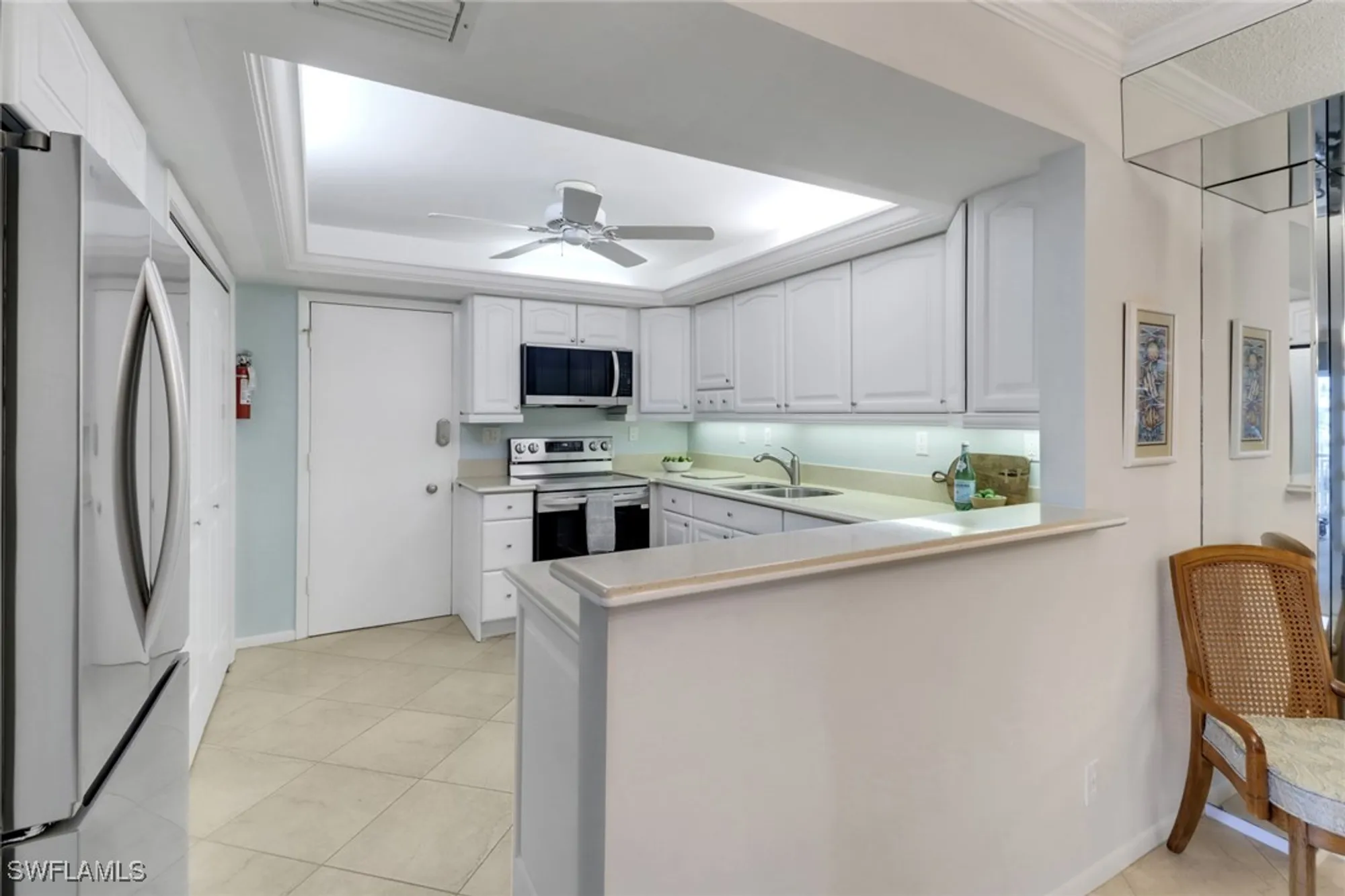 Property Slideshow image 3 of 34 | 3399 gulf shore blvd 303, Naples, FL, 34103