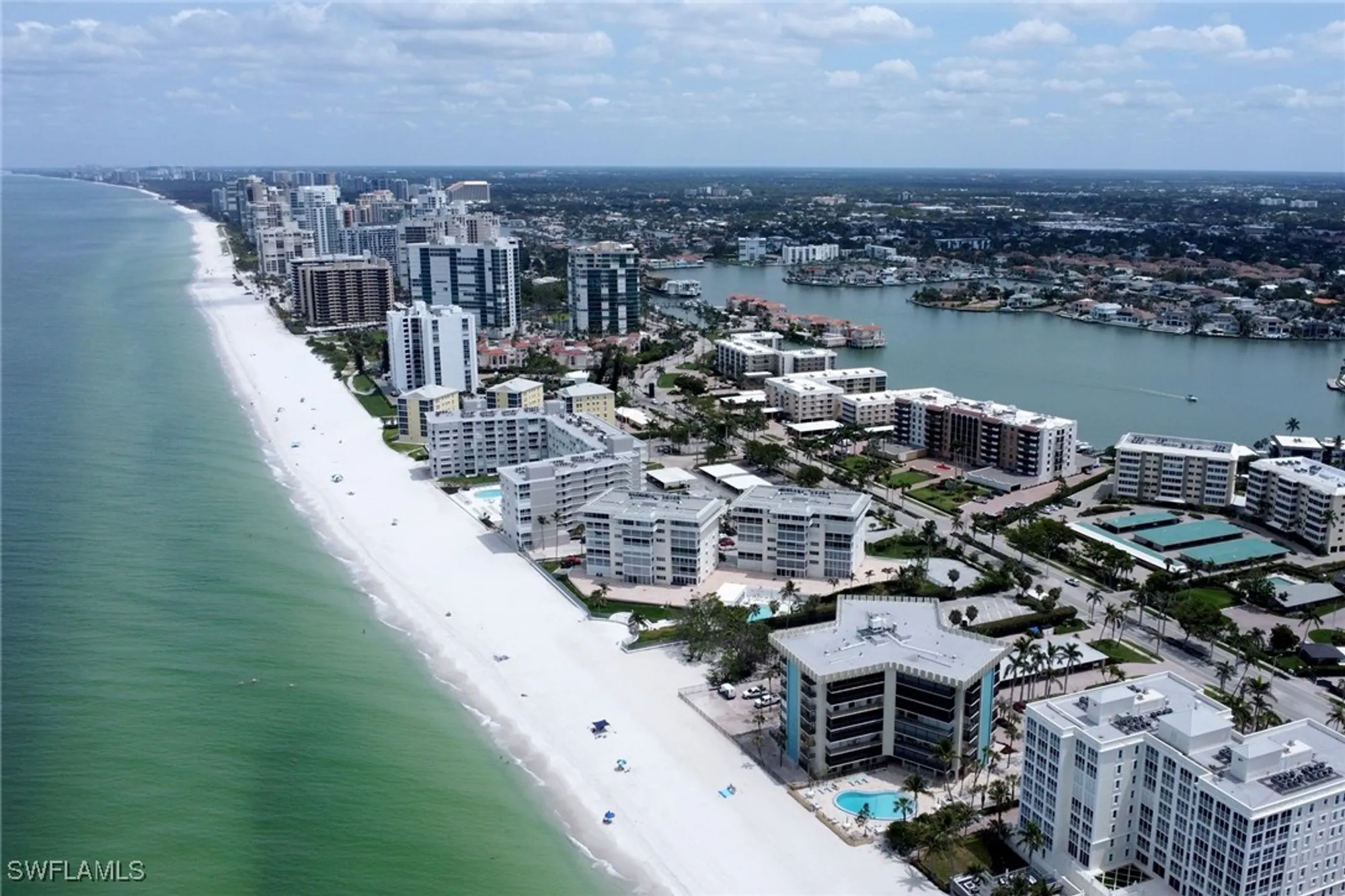 Property Slideshow image 31 of 34 | 3399 gulf shore blvd 303, Naples, FL, 34103