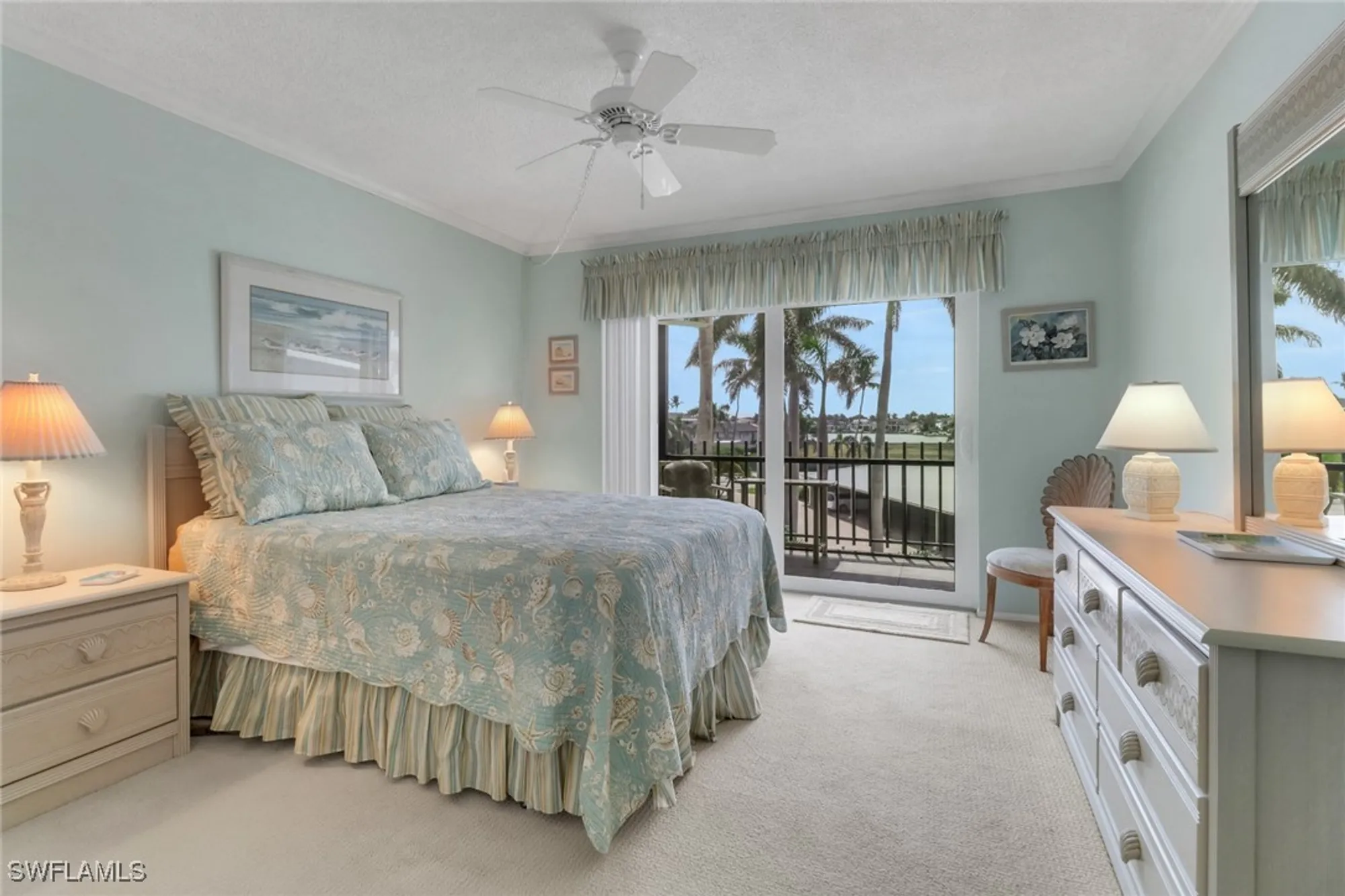 Property Slideshow image 9 of 34 | 3399 gulf shore blvd 303, Naples, FL, 34103