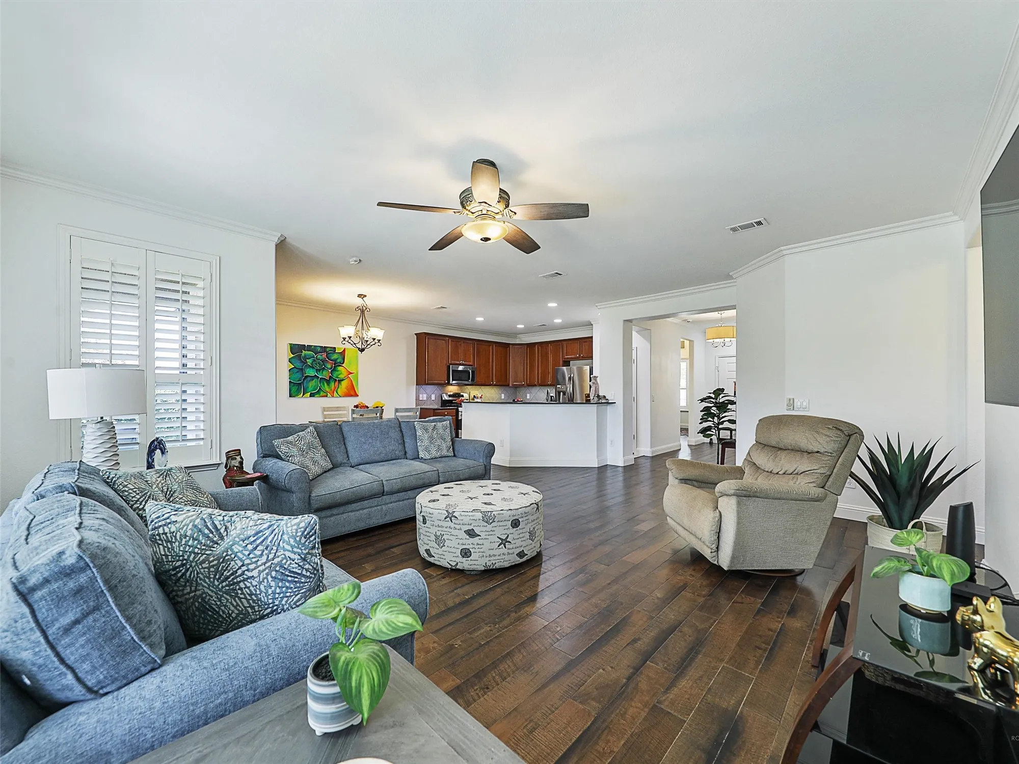 Property Slideshow image 14 of 38 | 6073 prairie bend ln, Frisco, TX, 75036