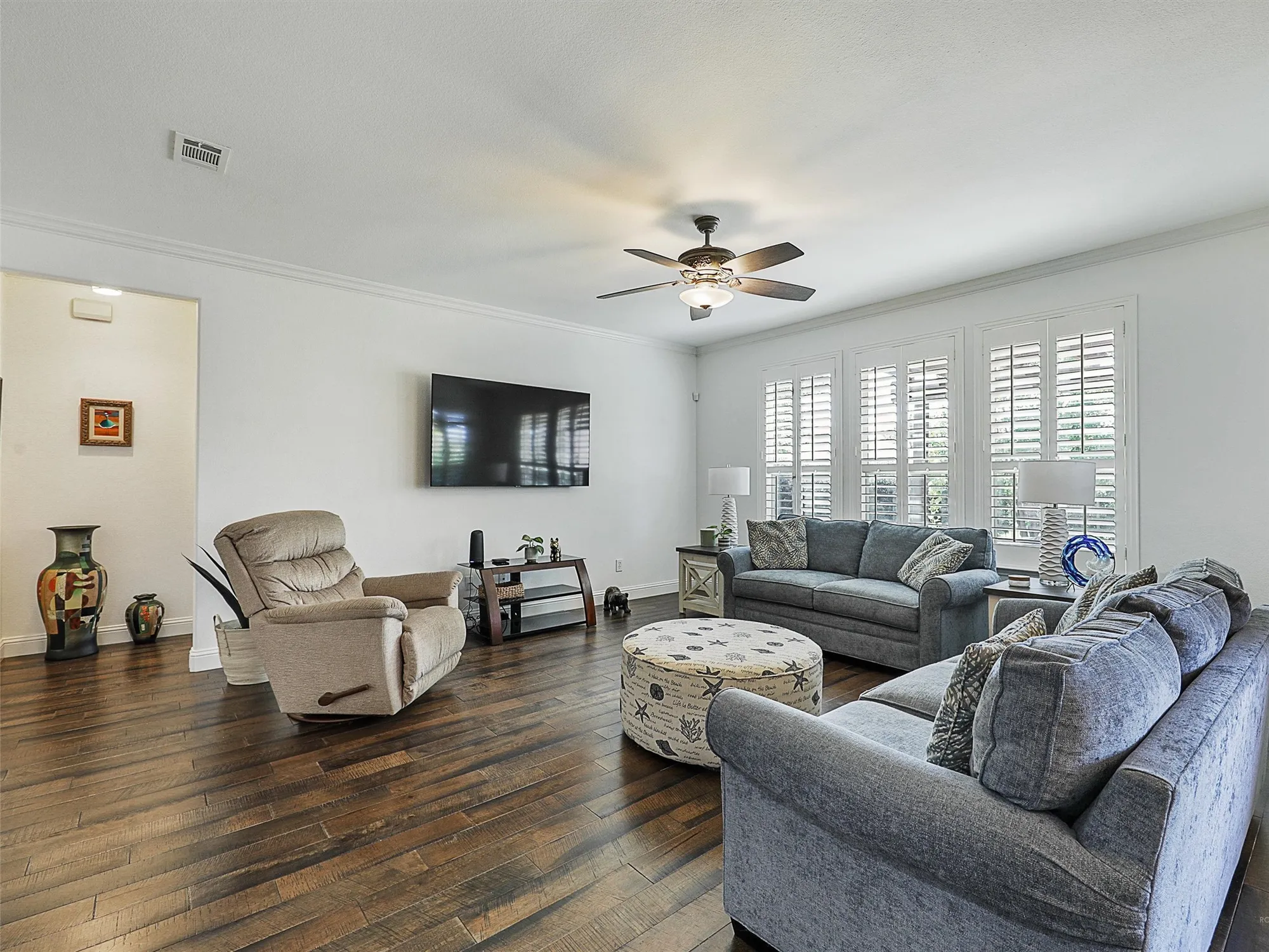 Property Slideshow image 13 of 38 | 6073 prairie bend ln, Frisco, TX, 75036