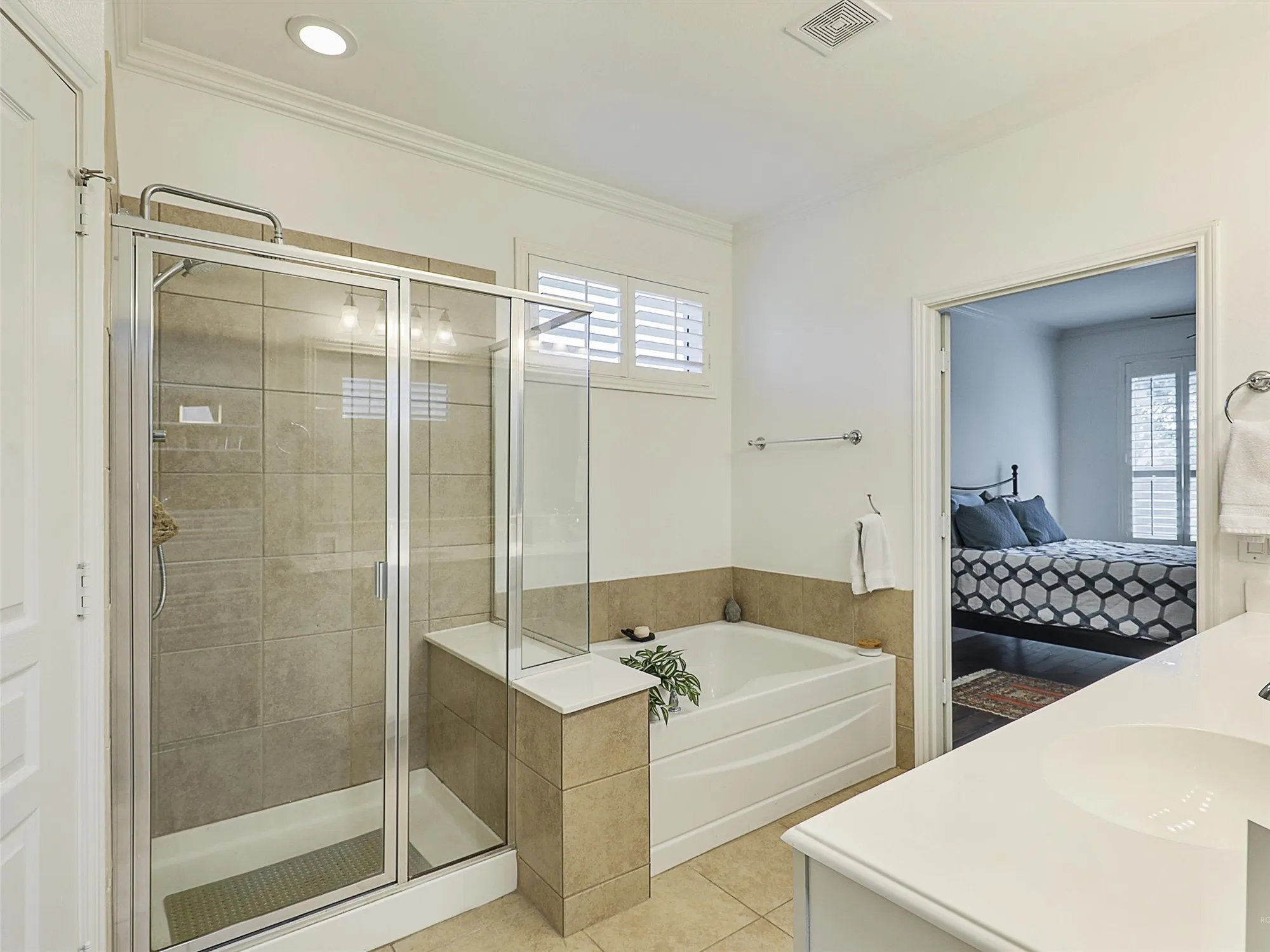 Property Slideshow image 20 of 38 | 6073 prairie bend ln, Frisco, TX, 75036