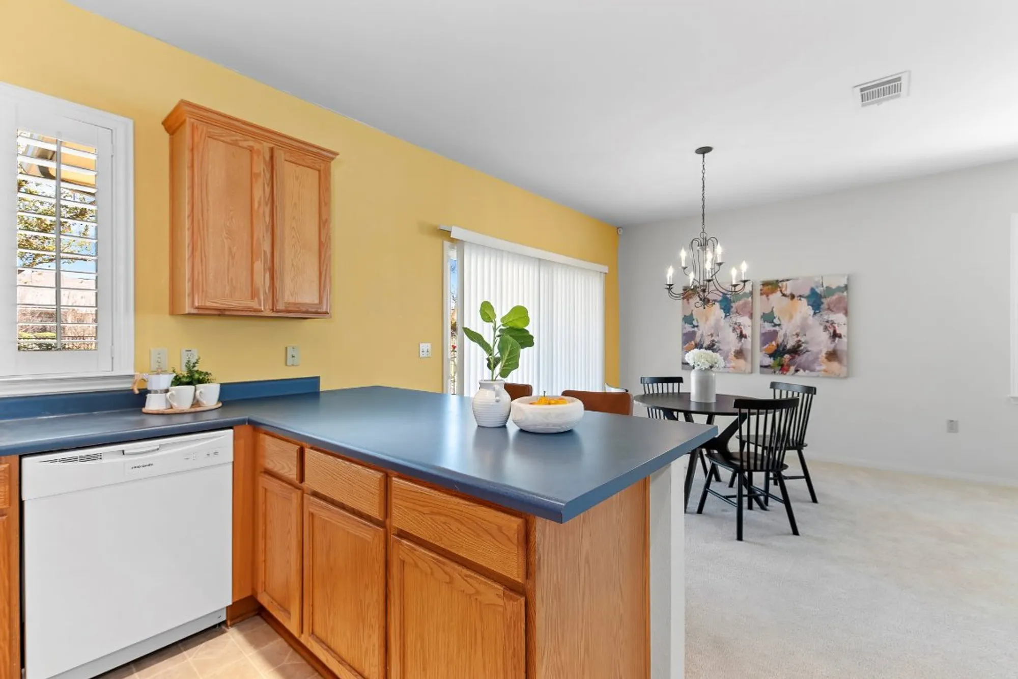 Property Slideshow image 12 of 22 | 505 texas dr, Georgetown, TX, 78633