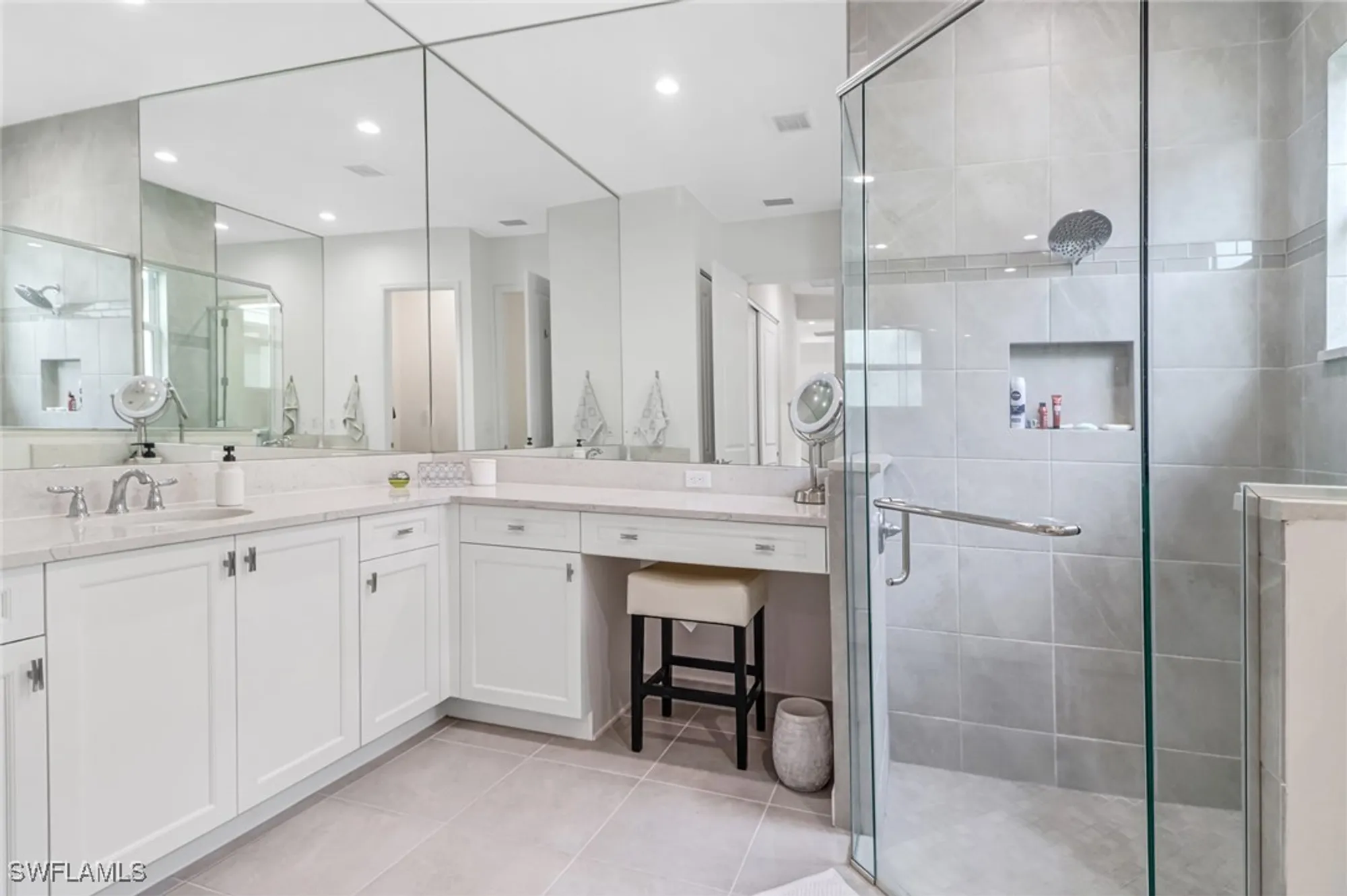 Property Slideshow image 17 of 43 | 28485 capraia dr, Bonita Springs, FL, 34135