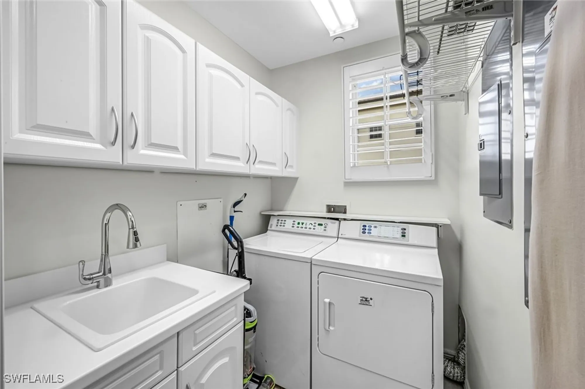 Property Slideshow image 25 of 35 | 510 avellino isles cir 2202, Naples, FL, 34119