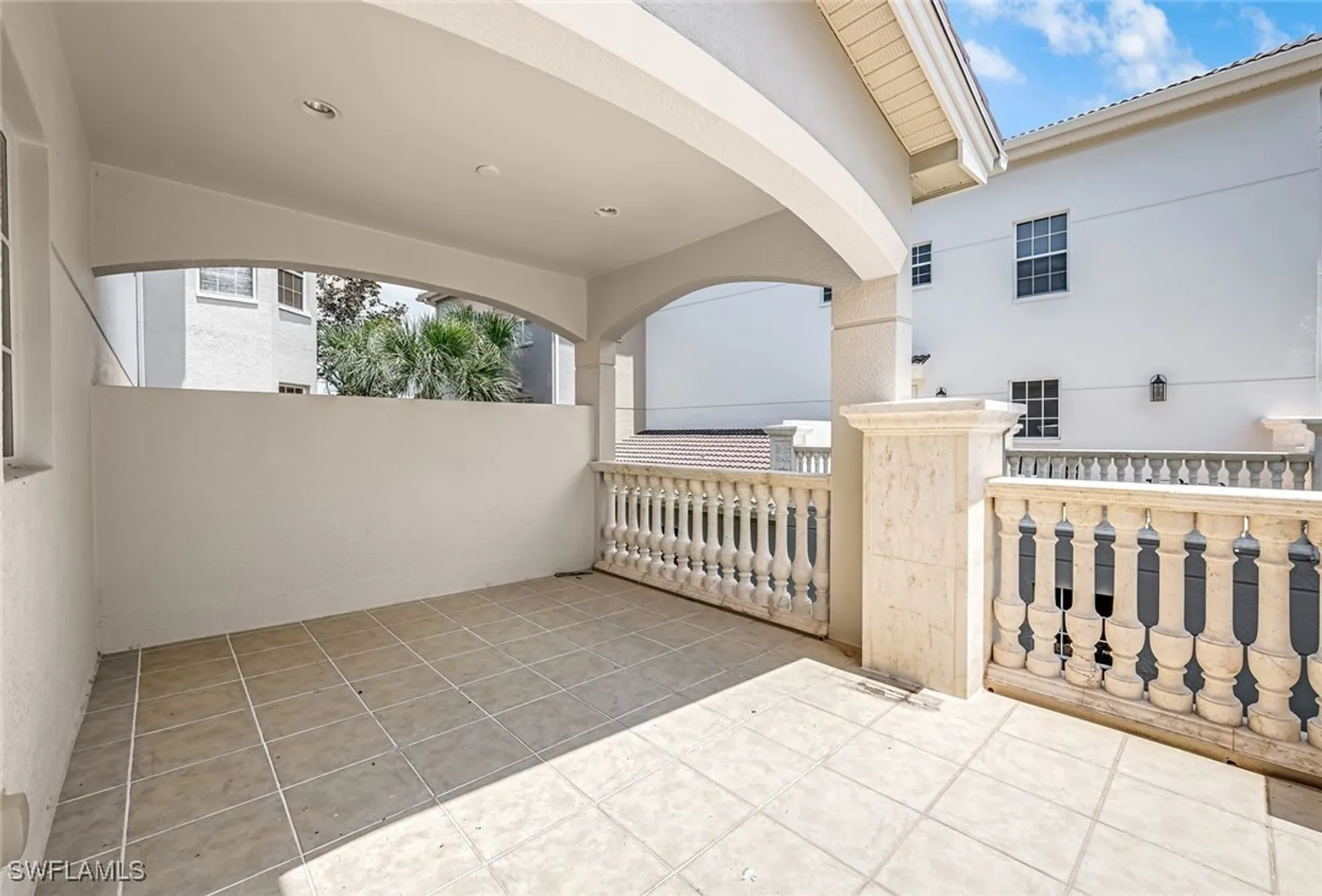 Property Slideshow image 23 of 35 | 510 avellino isles cir 2202, Naples, FL, 34119