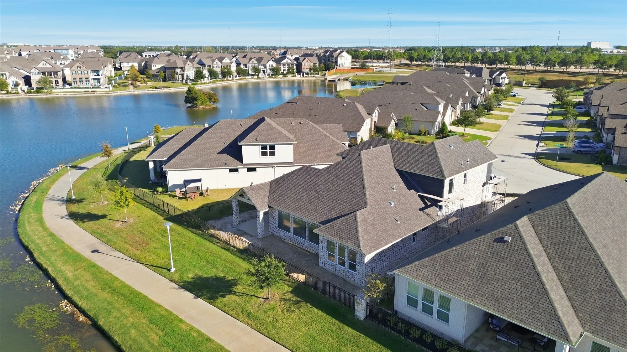 Property Slideshow image 26 of 33 | 18706 mystic maple ln, Cypress, TX, 77433