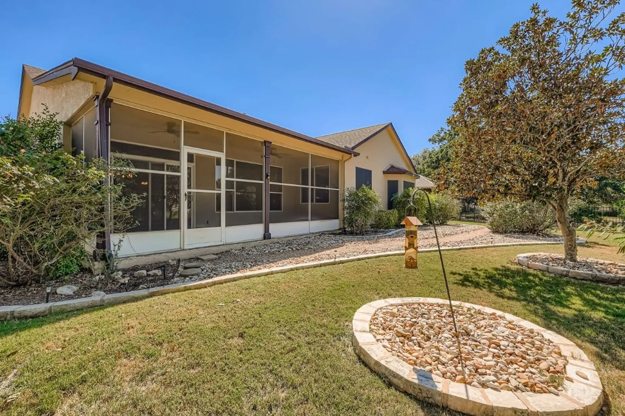 Property Slideshow image 28 of 29 | 102 lubbock dr, Georgetown, TX, 78633