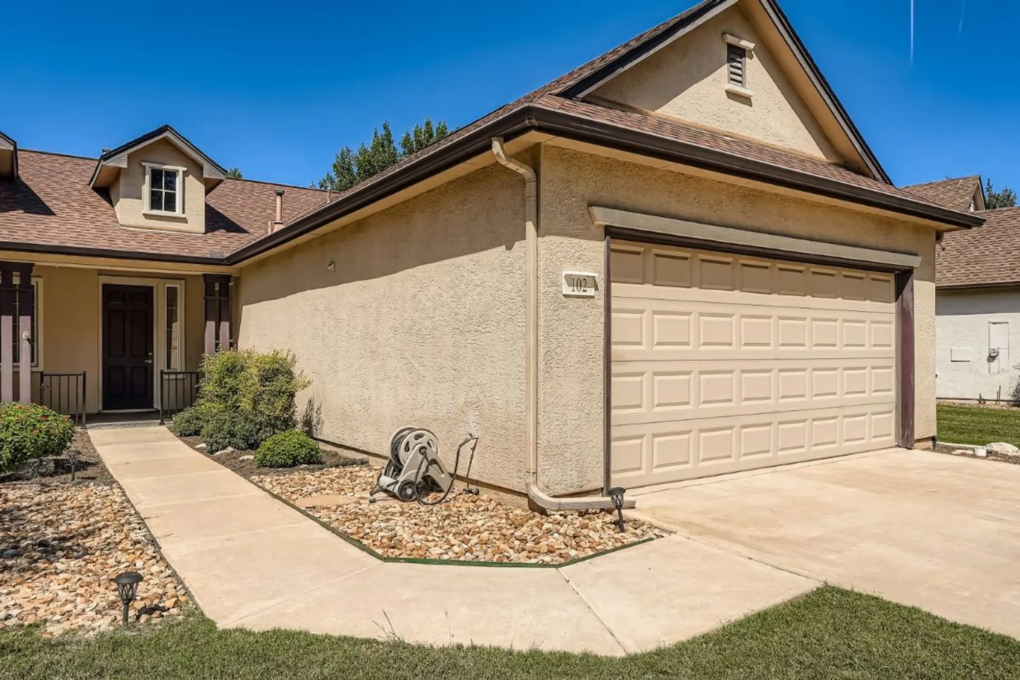 Property Slideshow image 3 of 29 | 102 lubbock dr, Georgetown, TX, 78633