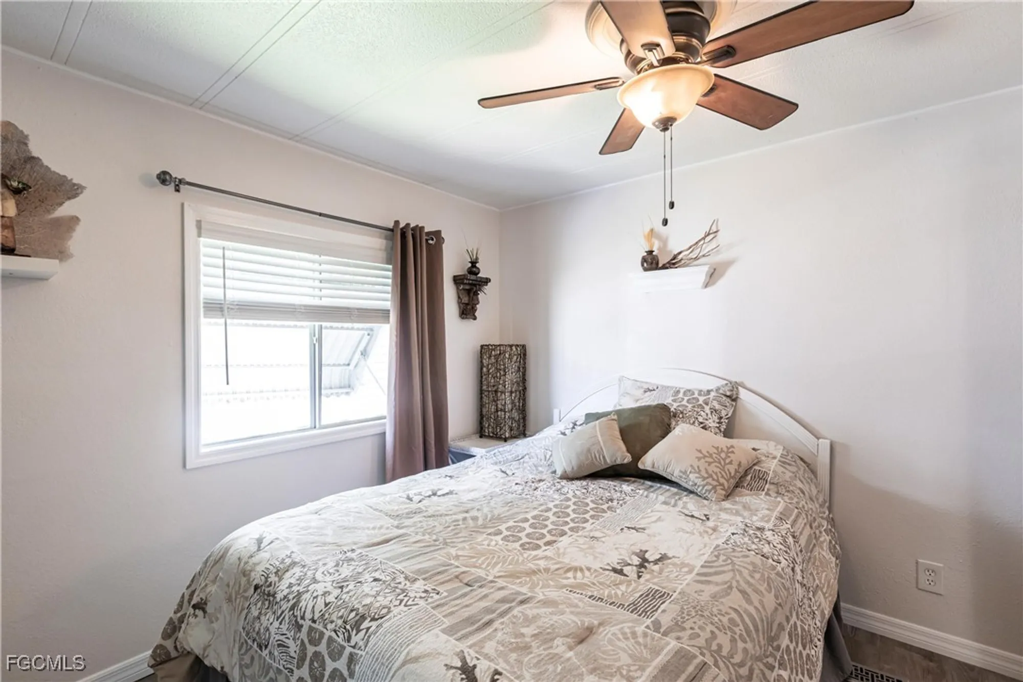 Property Slideshow image 18 of 35 | 5701 captain john smith loop, North Fort Myers, FL, 33917