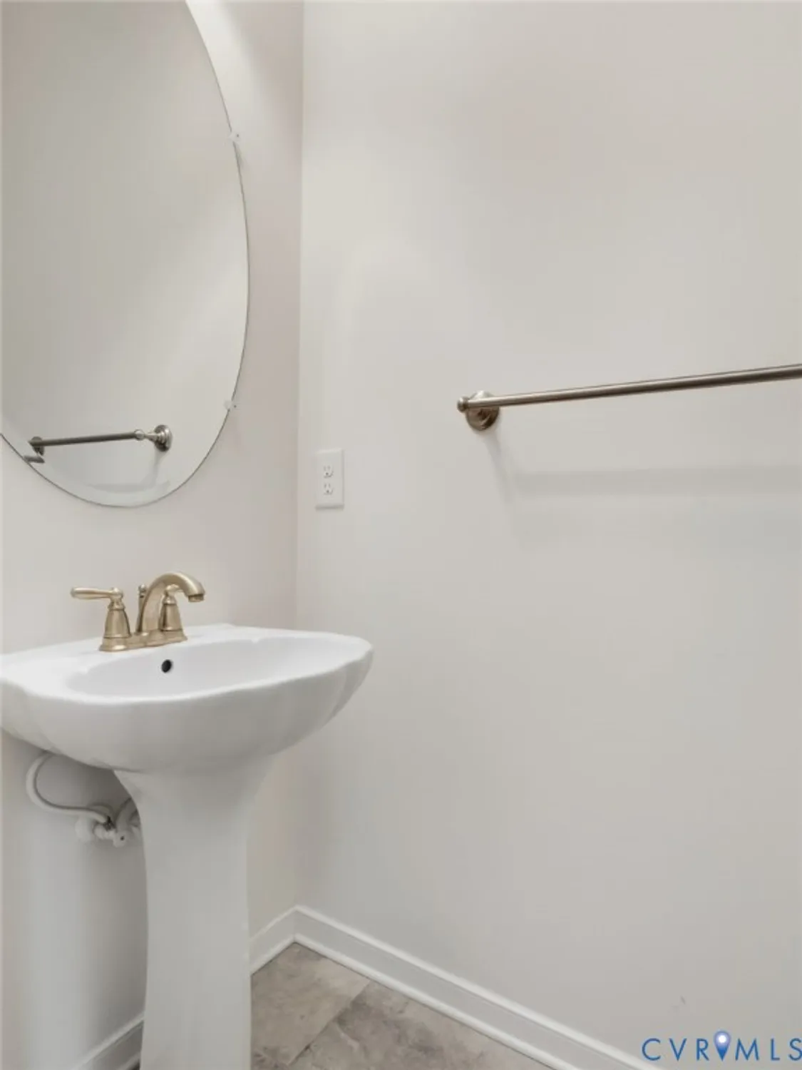 Property Slideshow image 16 of 36 | 7520 washington arch dr, Mechanicsville, VA, 23111