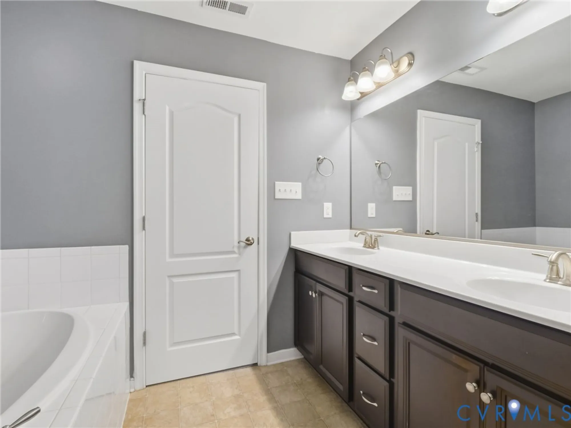 Property Slideshow image 25 of 36 | 7520 washington arch dr, Mechanicsville, VA, 23111