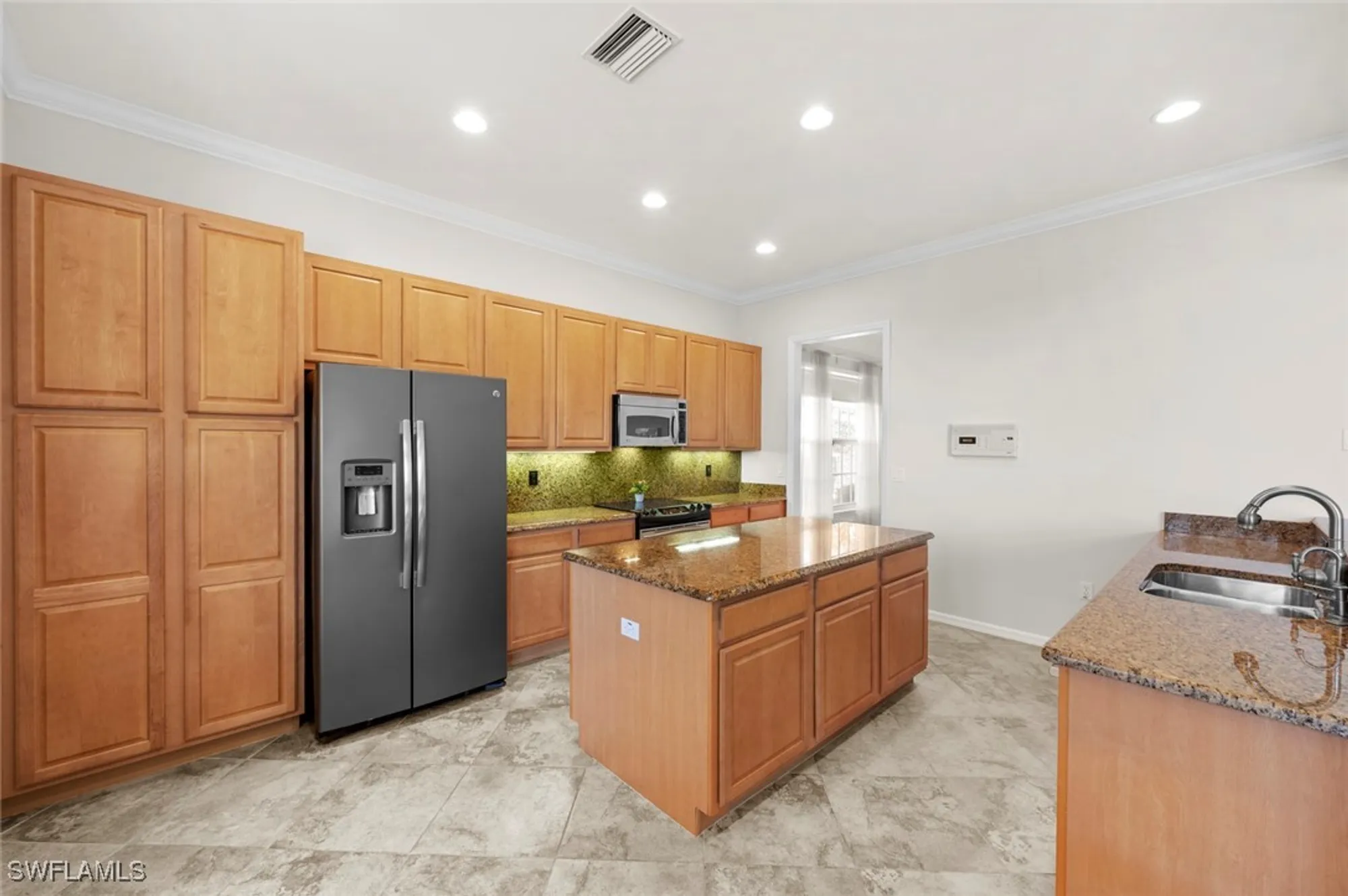 Property Slideshow image 14 of 46 | 9094 links dr, Fort Myers, FL, 33913