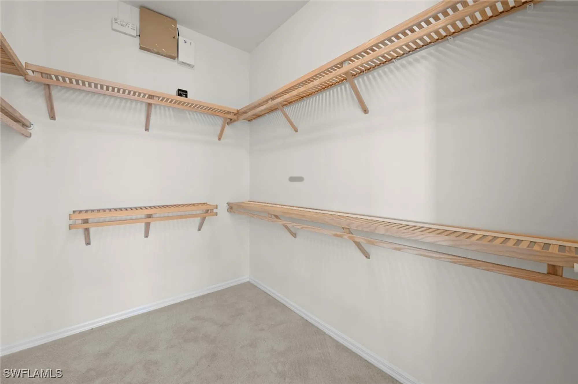 Property Slideshow image 18 of 46 | 9094 links dr, Fort Myers, FL, 33913