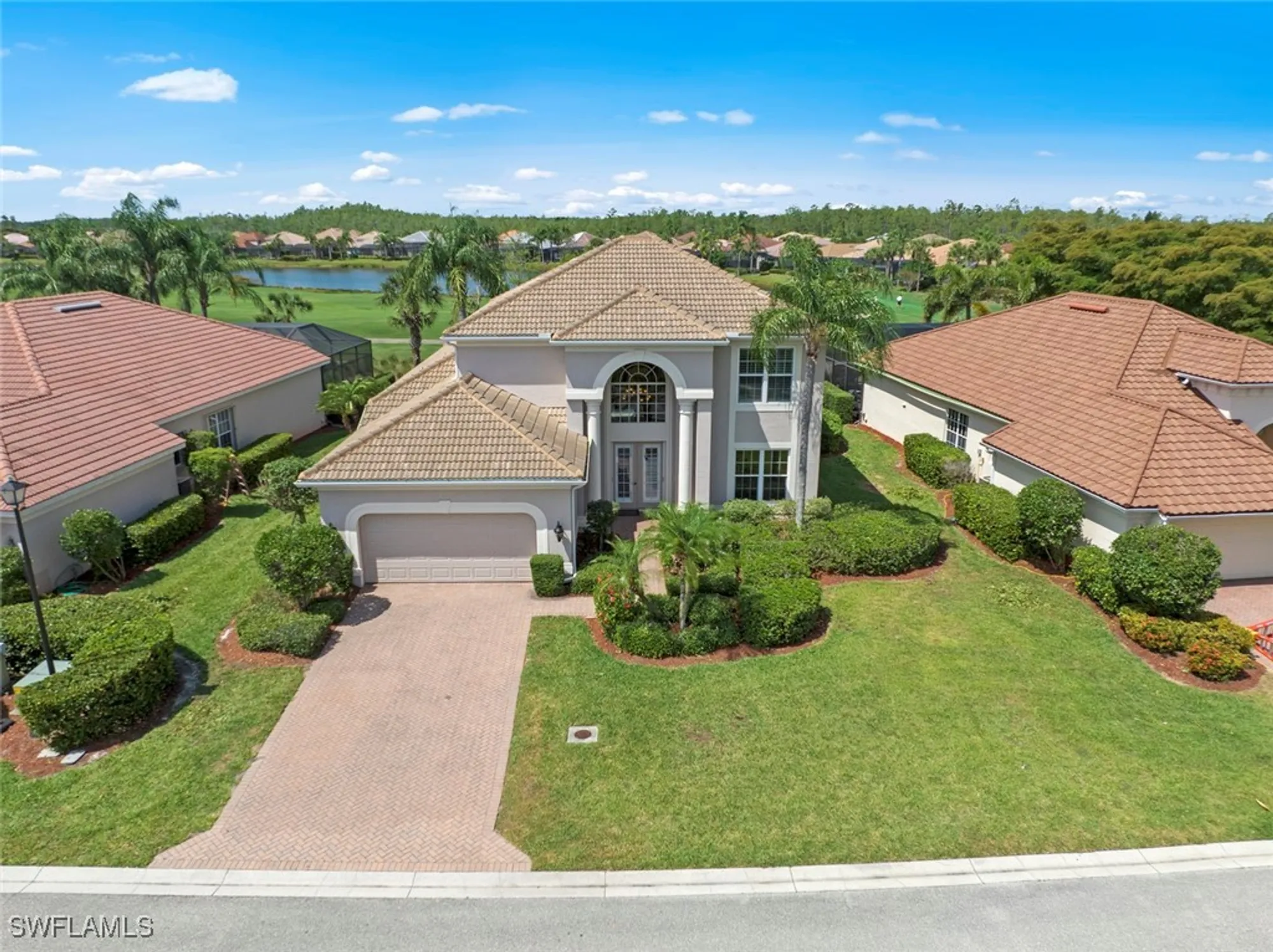Property Slideshow image 2 of 46 | 9094 links dr, Fort Myers, FL, 33913