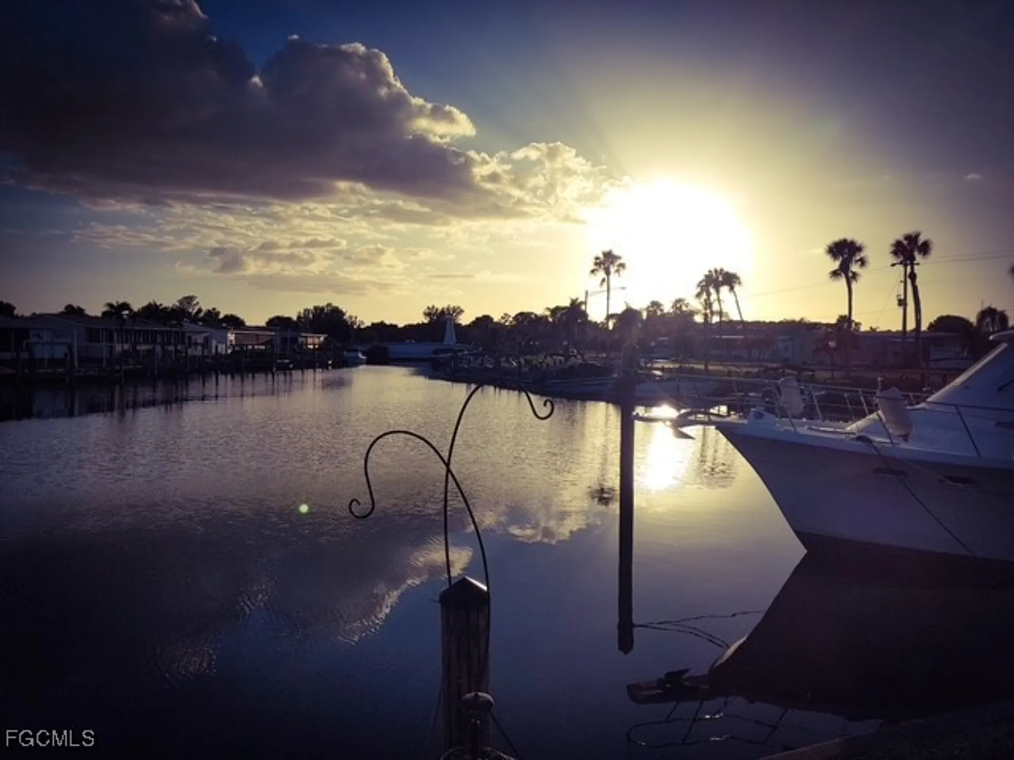 Property Slideshow image 15 of 39 | 5563 sir walter way, North Fort Myers, FL, 33917