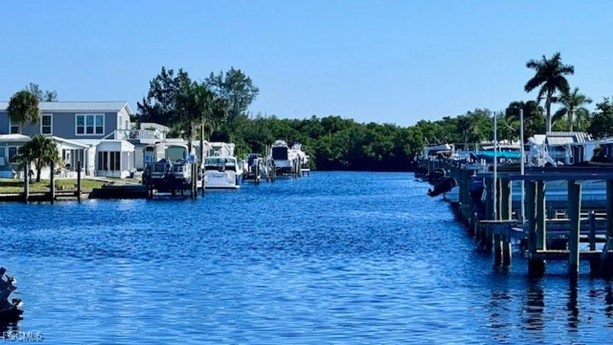 Property Slideshow image 11 of 39 | 5563 sir walter way, North Fort Myers, FL, 33917