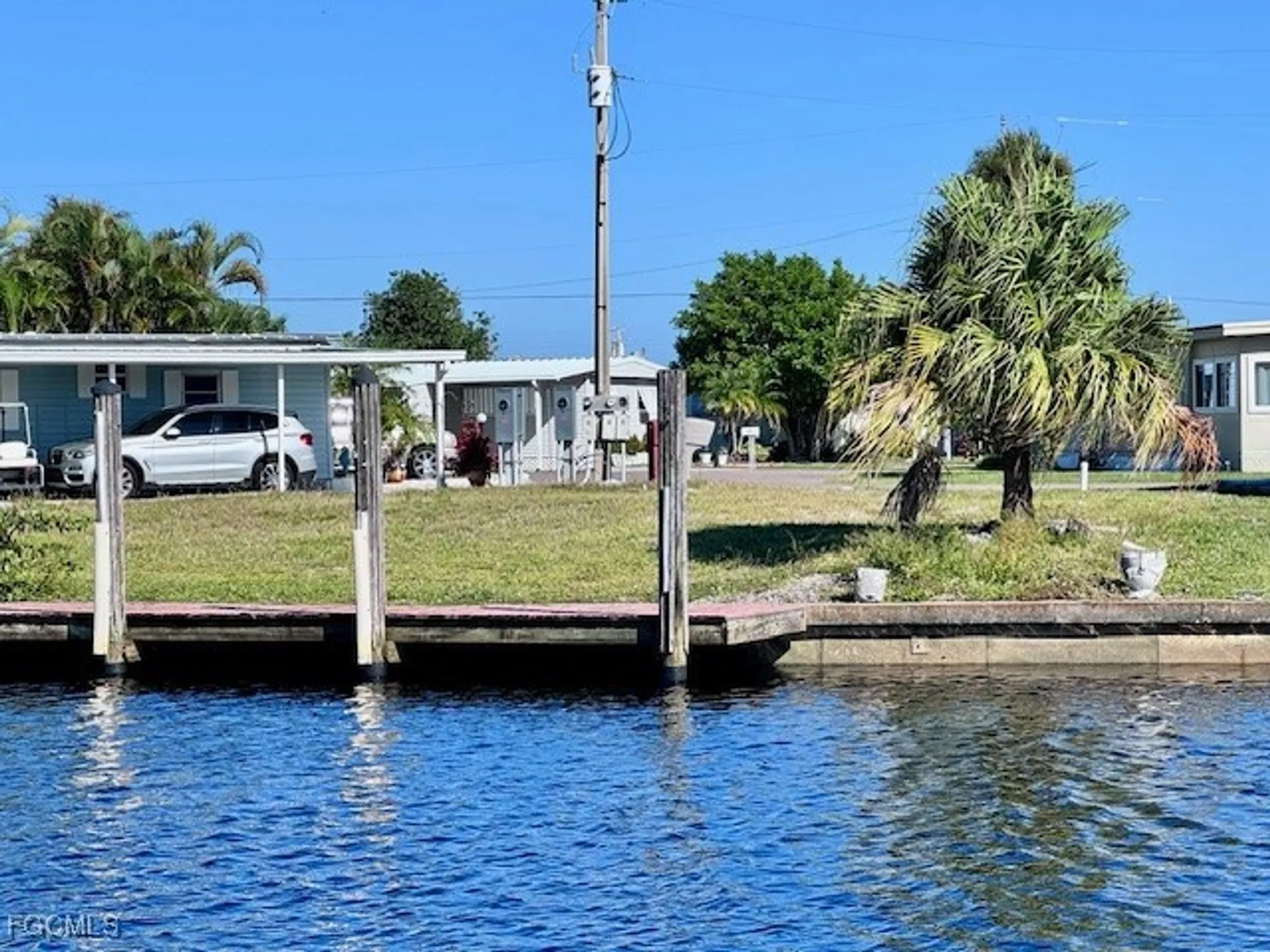 Property Slideshow image 13 of 39 | 5563 sir walter way, North Fort Myers, FL, 33917