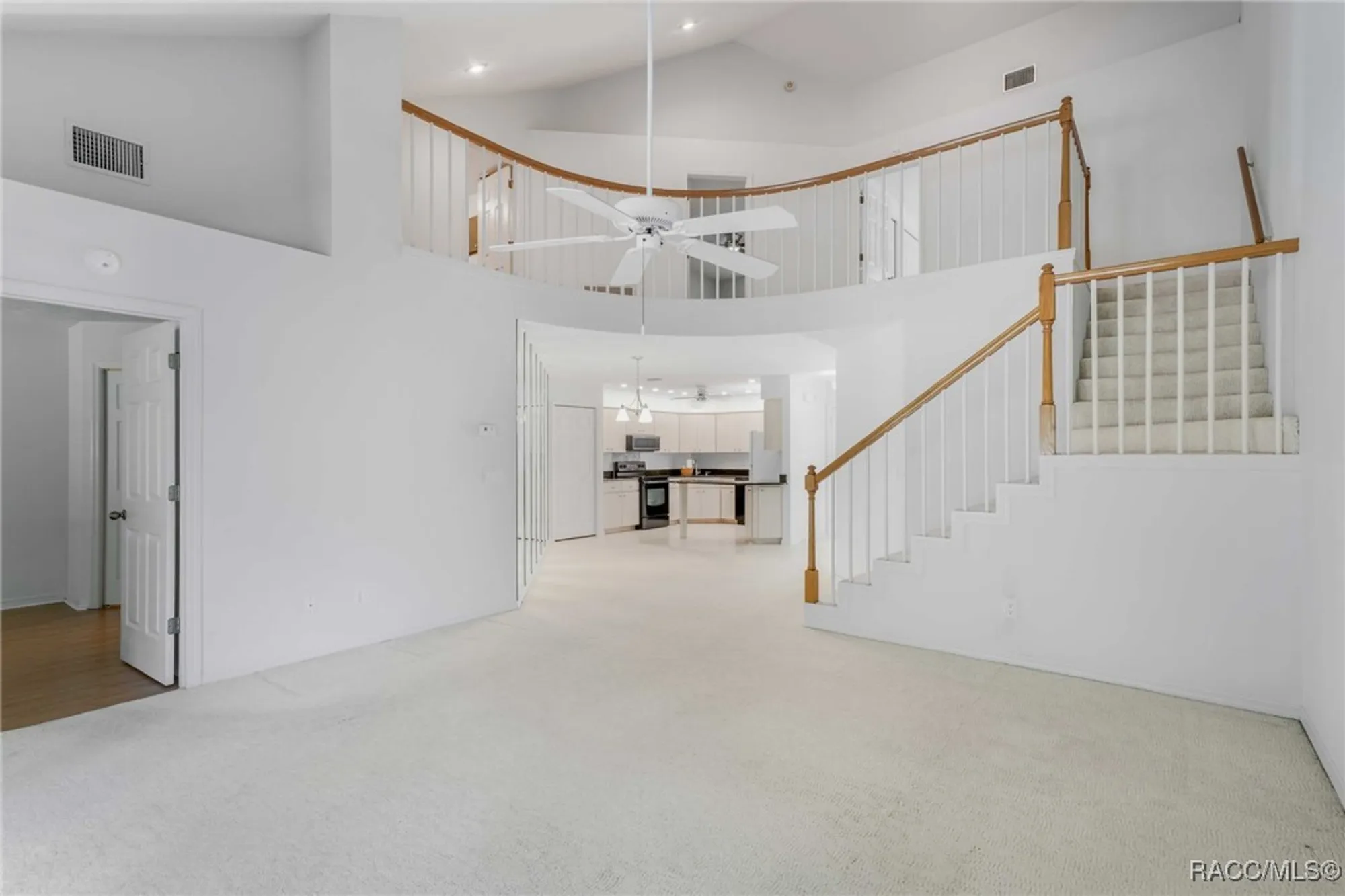 Property Slideshow image 8 of 55 | 805 inverie dr, Inverness, FL, 34453