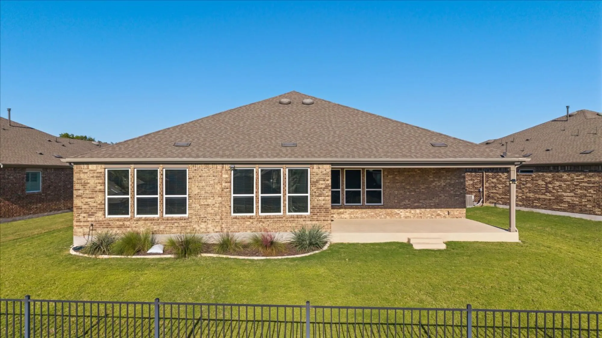 Property Slideshow image 32 of 38 | 306 cypress springs way, Georgetown, TX, 78633