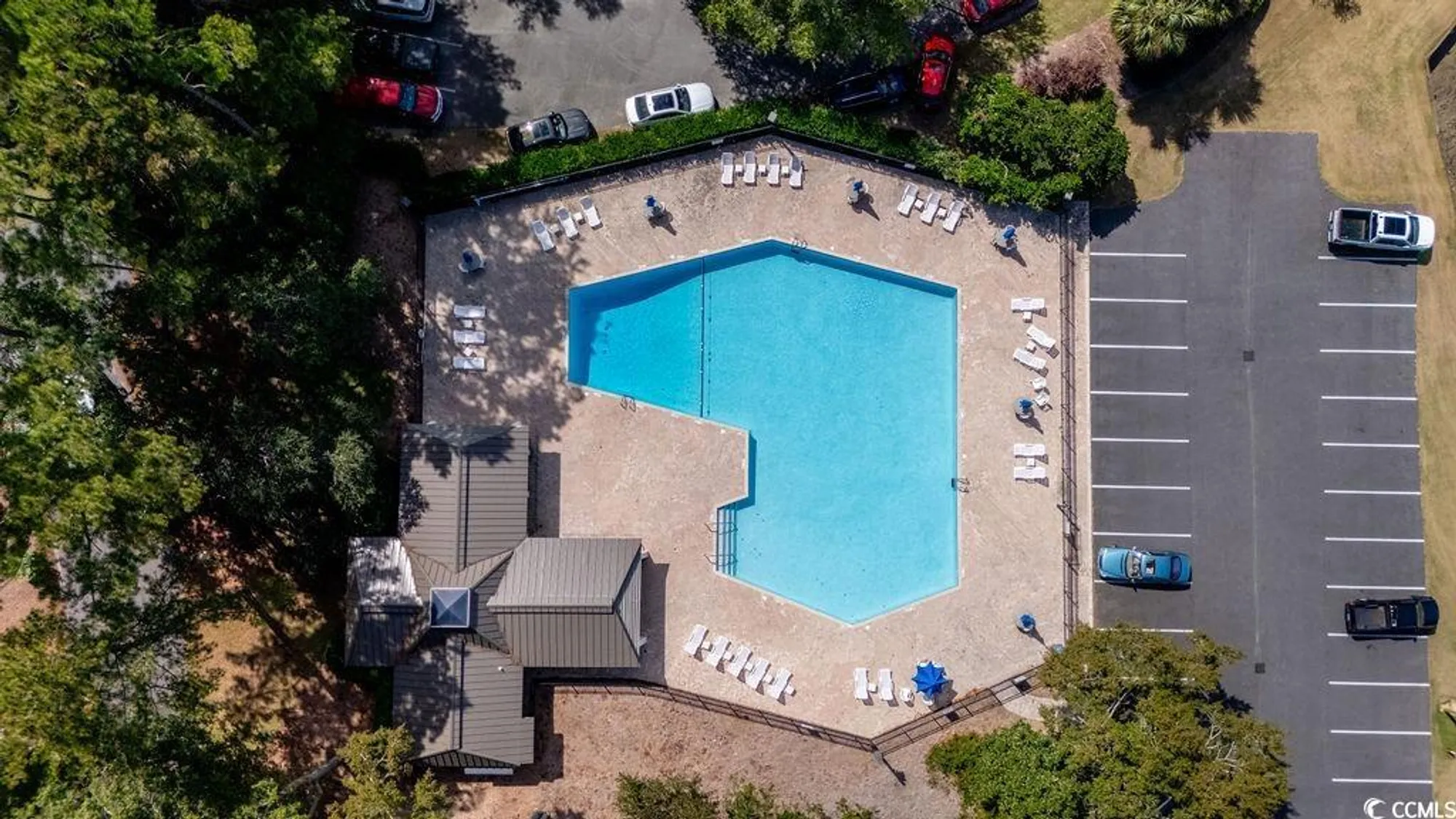 Property Slideshow image 33 of 39 | 1614 club cir, Pawleys Island, SC, 29585