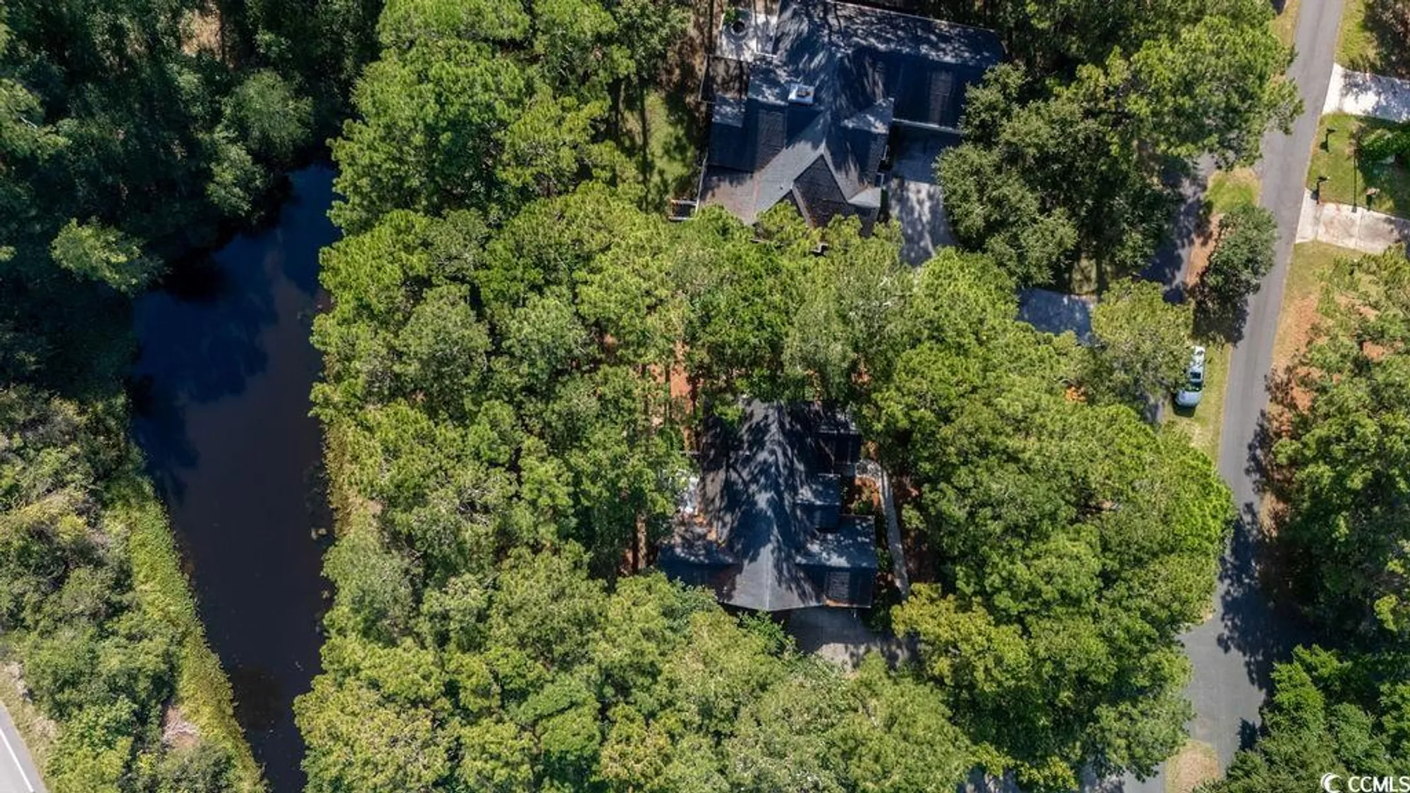 Property Slideshow image 6 of 39 | 1614 club cir, Pawleys Island, SC, 29585