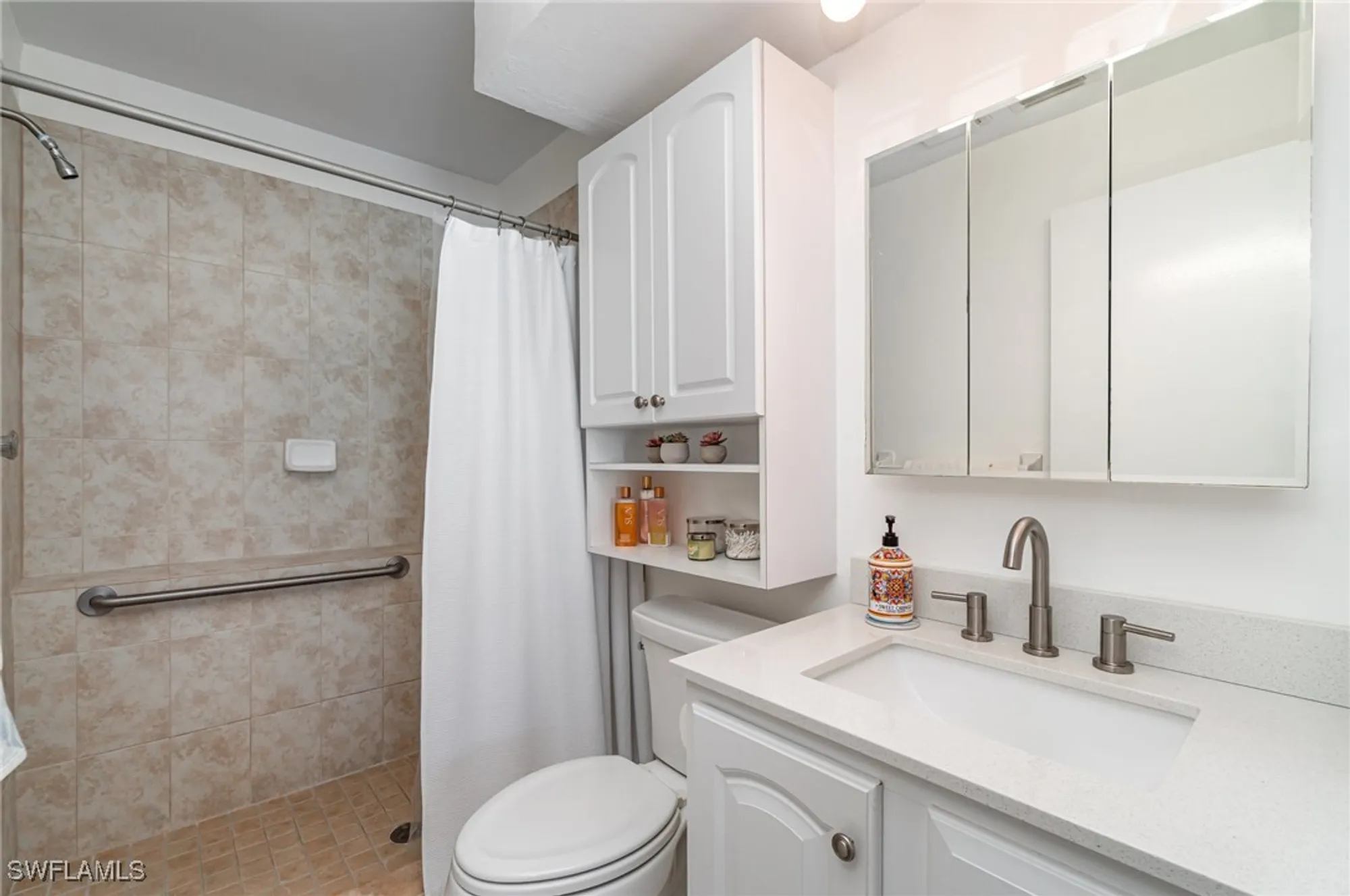 Property Slideshow image 15 of 31 | 1781 pebble beach dr apt 206, Fort Myers, FL, 33907