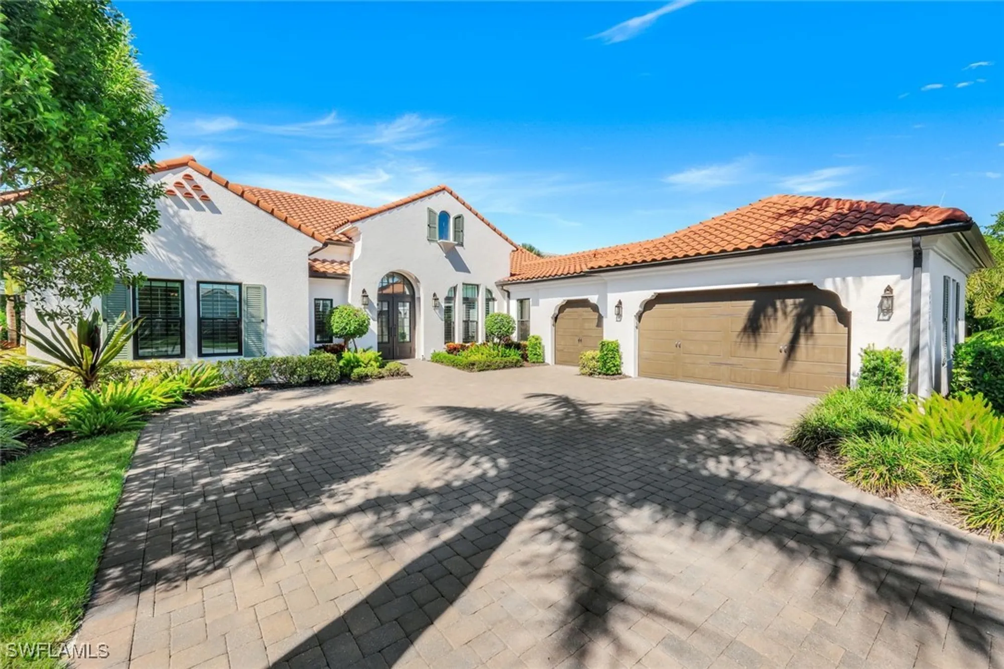 Property Slideshow image 32 of 47 | 3233 tavolara ln, Naples, FL, 34114