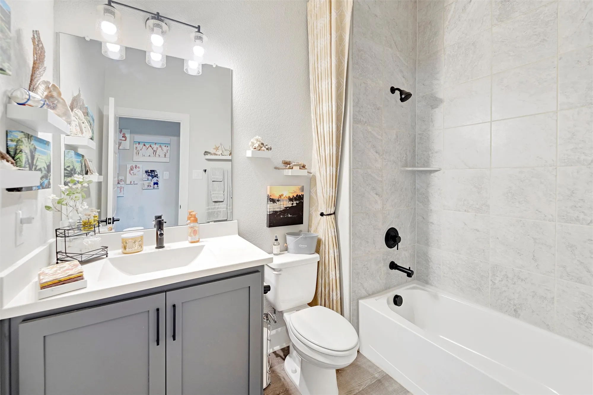 Property Slideshow image 18 of 39 | 4825 beaver creek dr, Arlington, TX, 76005