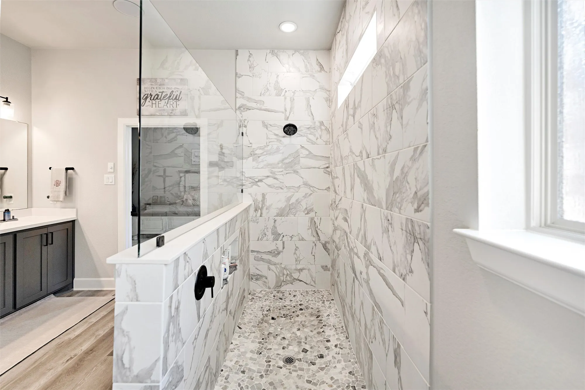 Property Slideshow image 28 of 39 | 4825 beaver creek dr, Arlington, TX, 76005