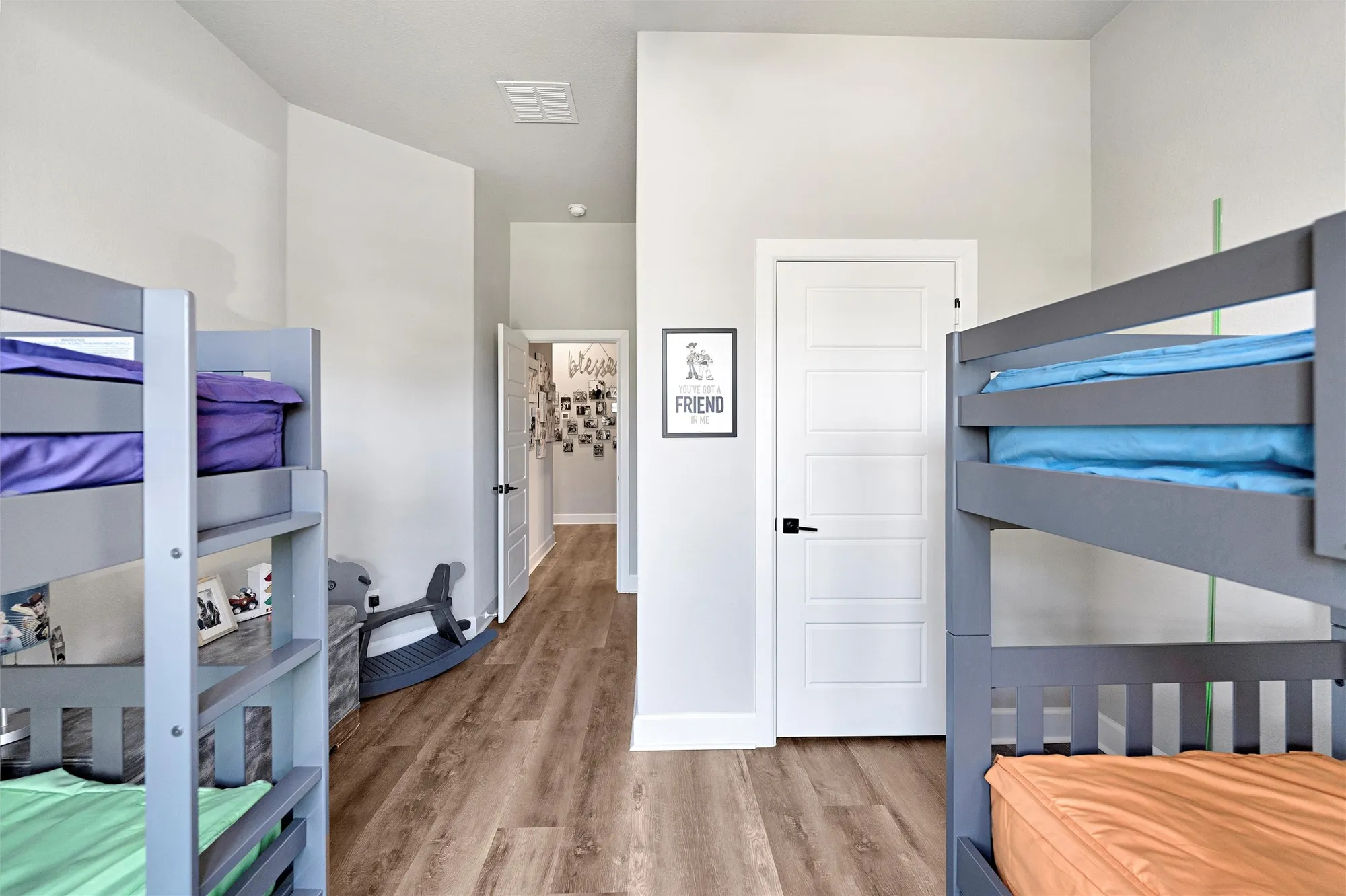 Property Slideshow image 20 of 39 | 4825 beaver creek dr, Arlington, TX, 76005