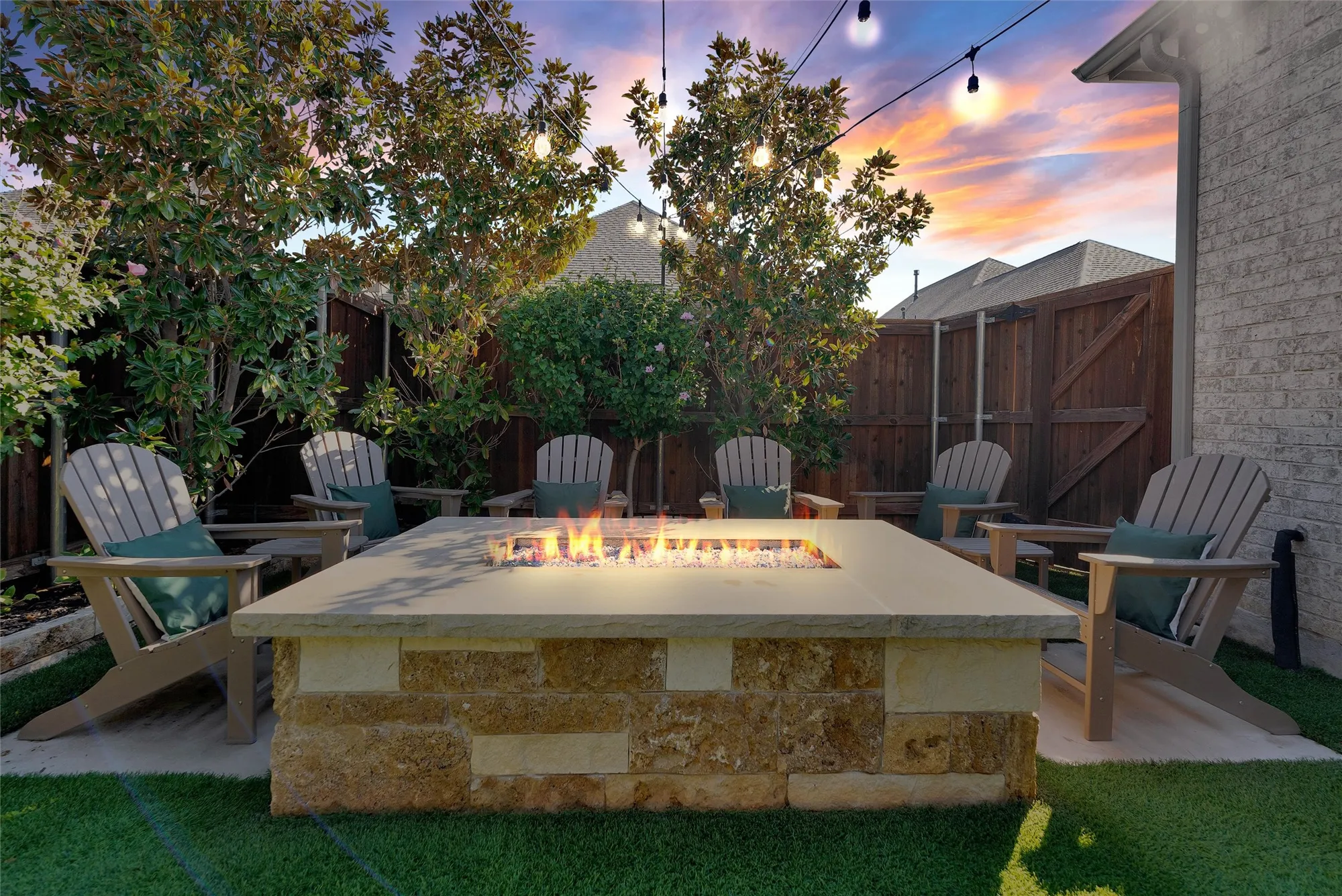 Property Slideshow image 34 of 39 | 4825 beaver creek dr, Arlington, TX, 76005